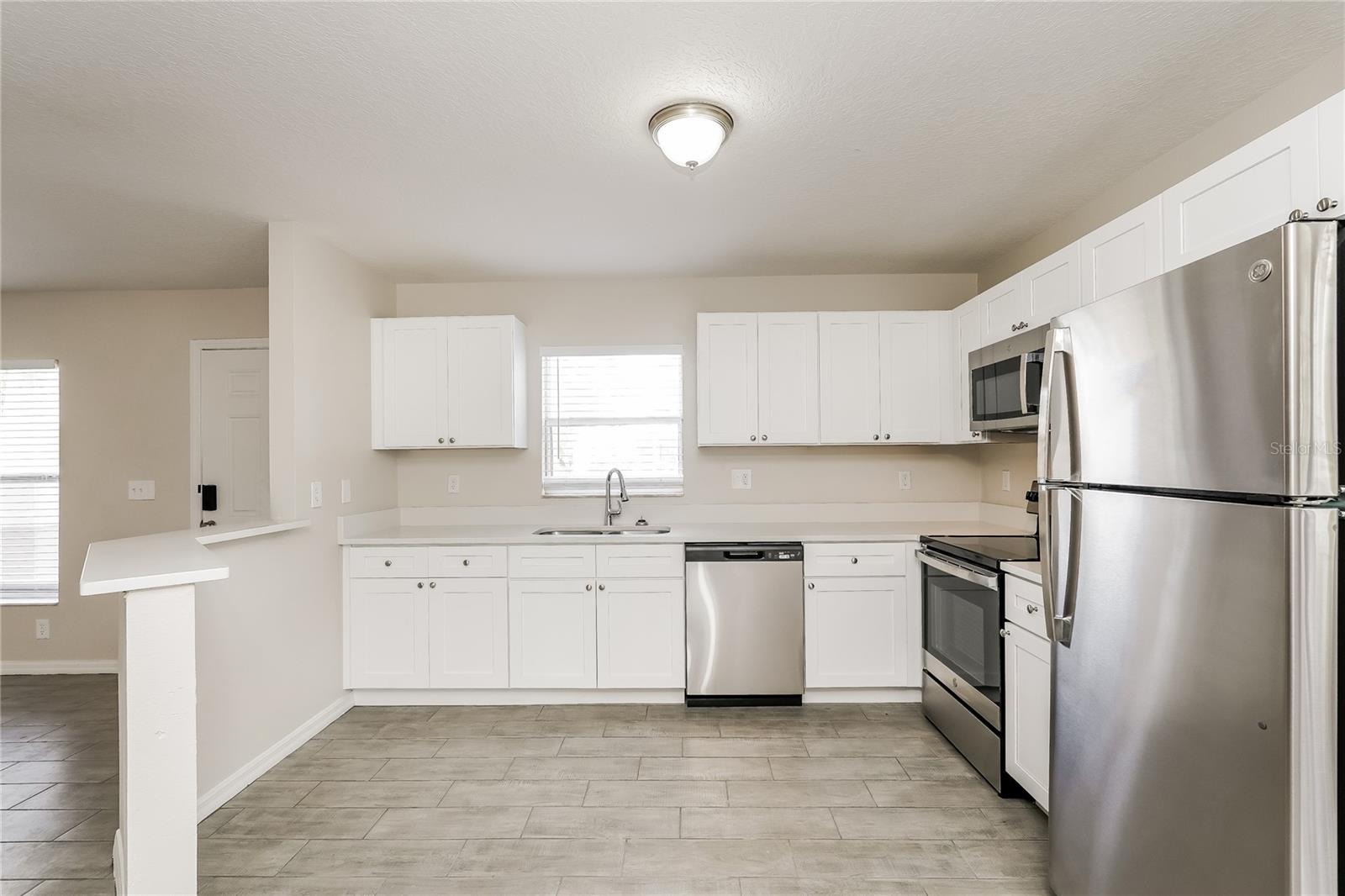 Image 6 of 16 For 2427 18th Street S