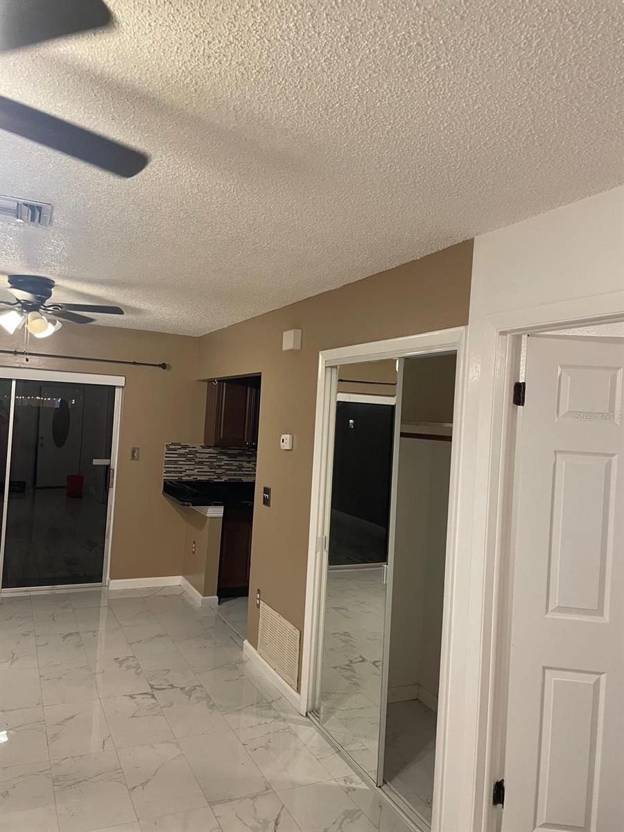 Image 11 of 21 For 837 Field Street