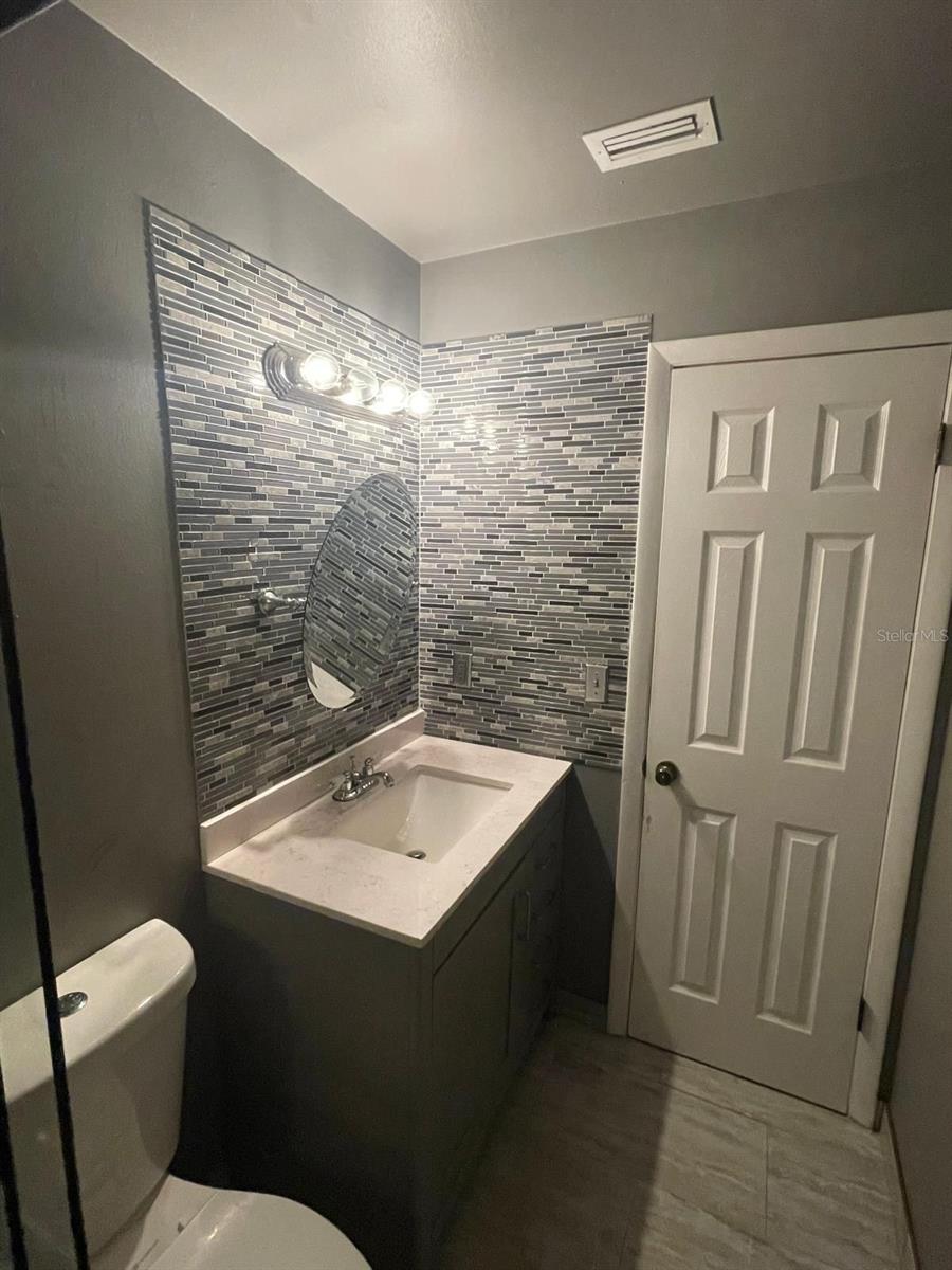 Image 5 of 21 For 837 Field Street