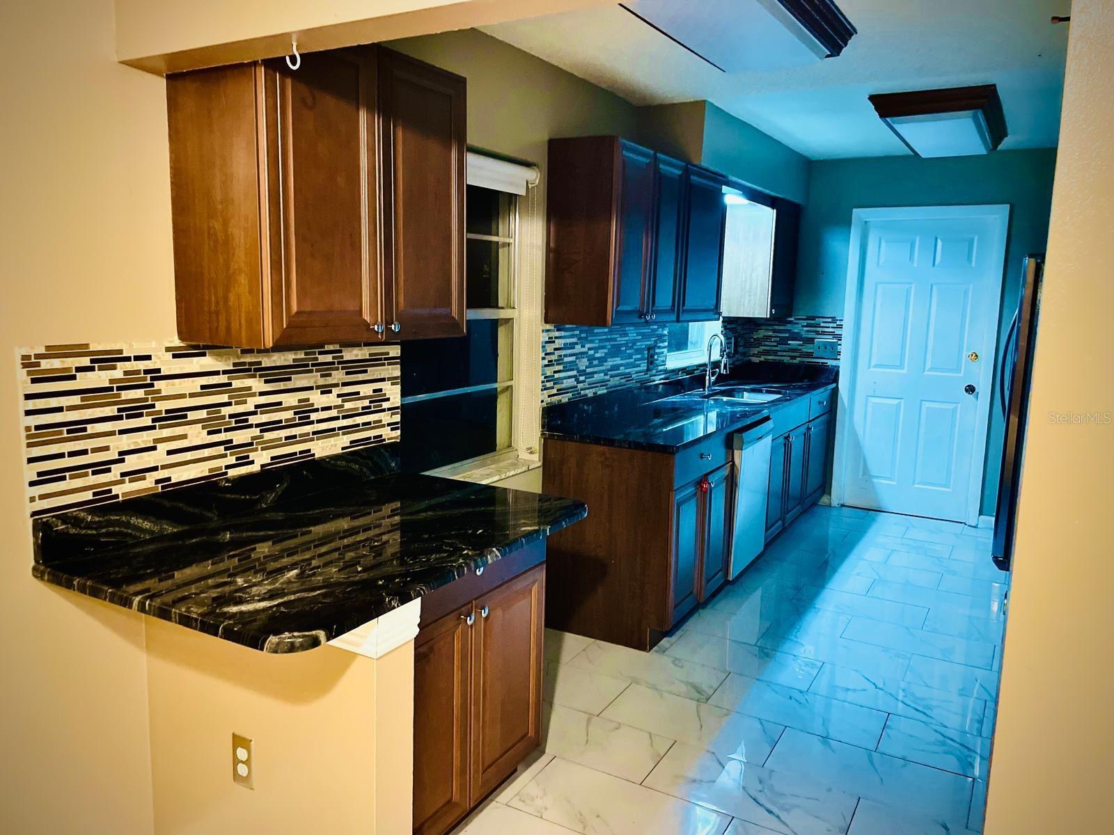 Image 8 of 21 For 837 Field Street