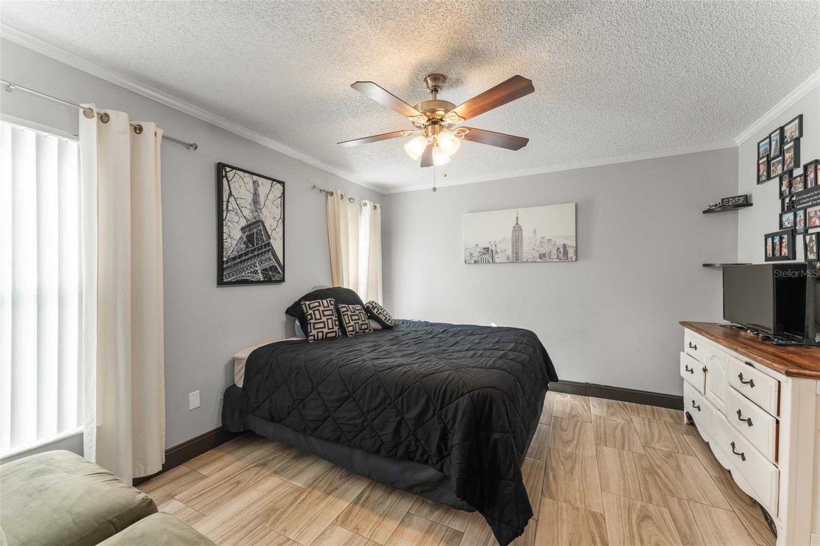 Image 11 of 38 For 961 Millenbeck Avenue