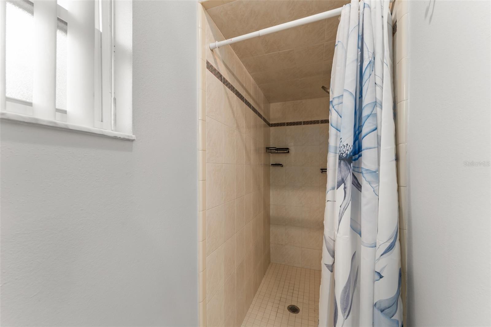 Image 13 of 38 For 961 Millenbeck Avenue