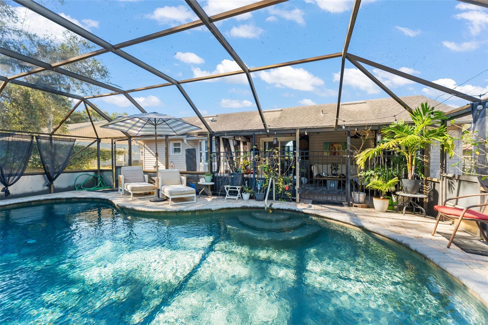 Image 33 of 38 For 961 Millenbeck Avenue