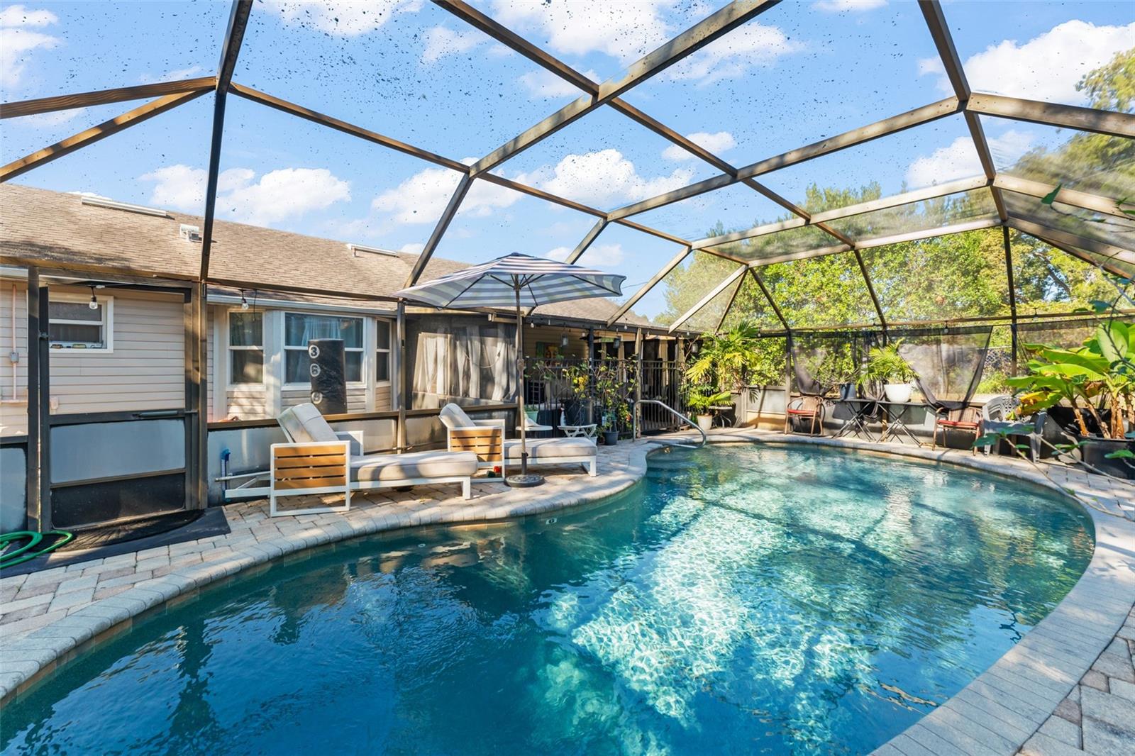 Image 34 of 38 For 961 Millenbeck Avenue