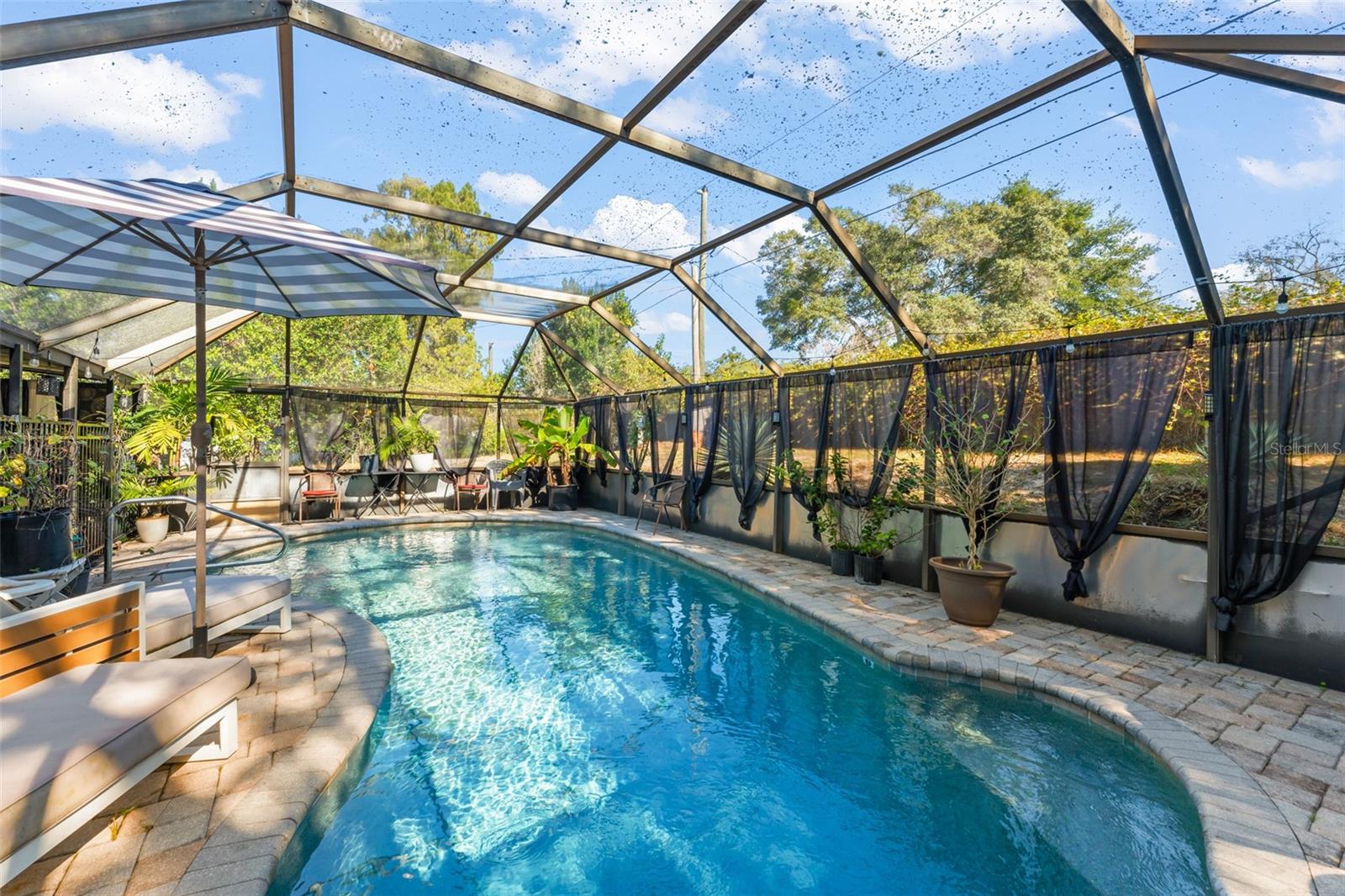 Image 35 of 38 For 961 Millenbeck Avenue