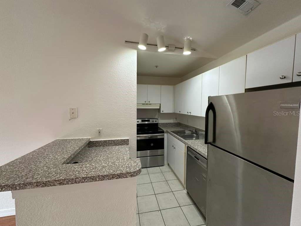 Image 6 of 13 For 6348 Raleigh Street 1316