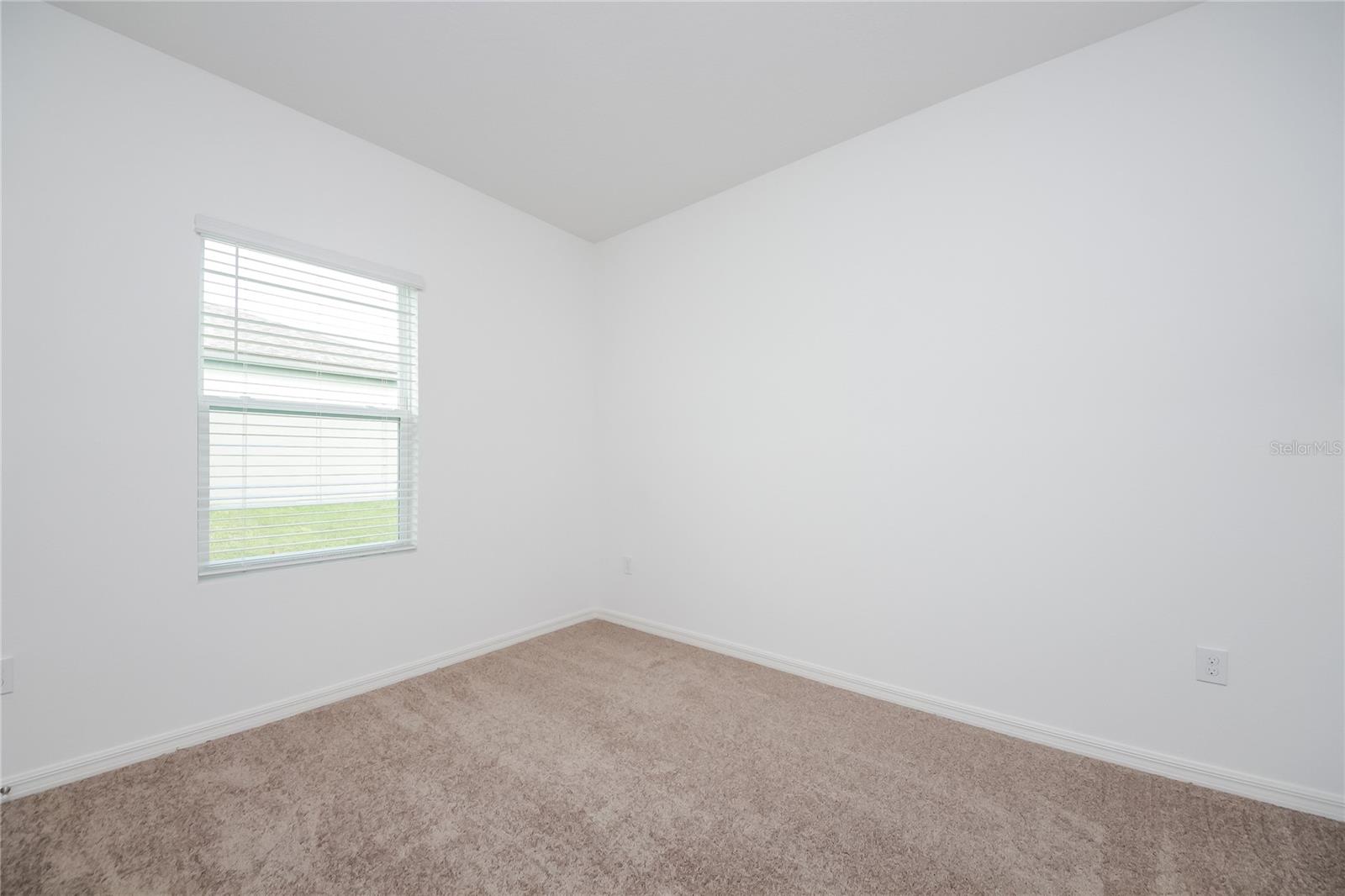 Image 11 of 16 For 1009 Hidden Drive