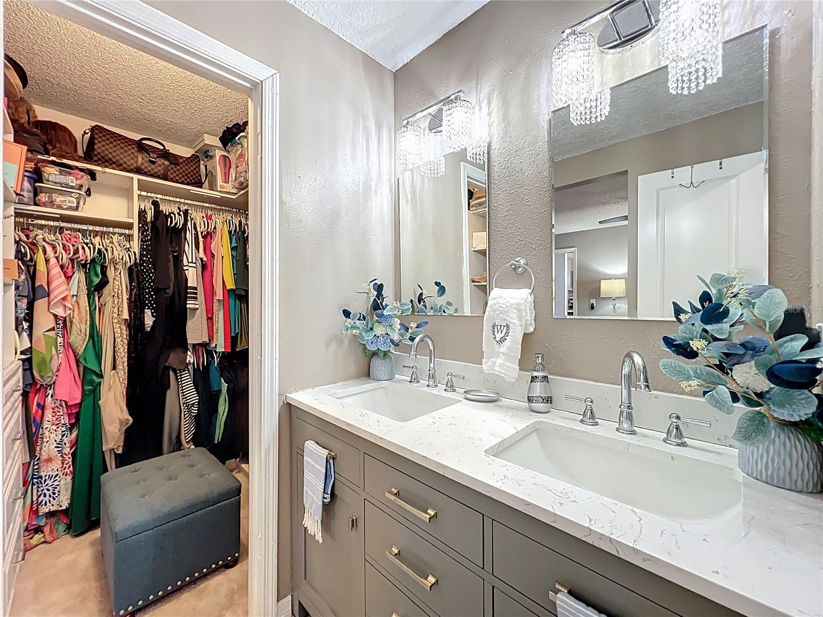 Image 22 of 44 For 2716 Curry Woods Drive