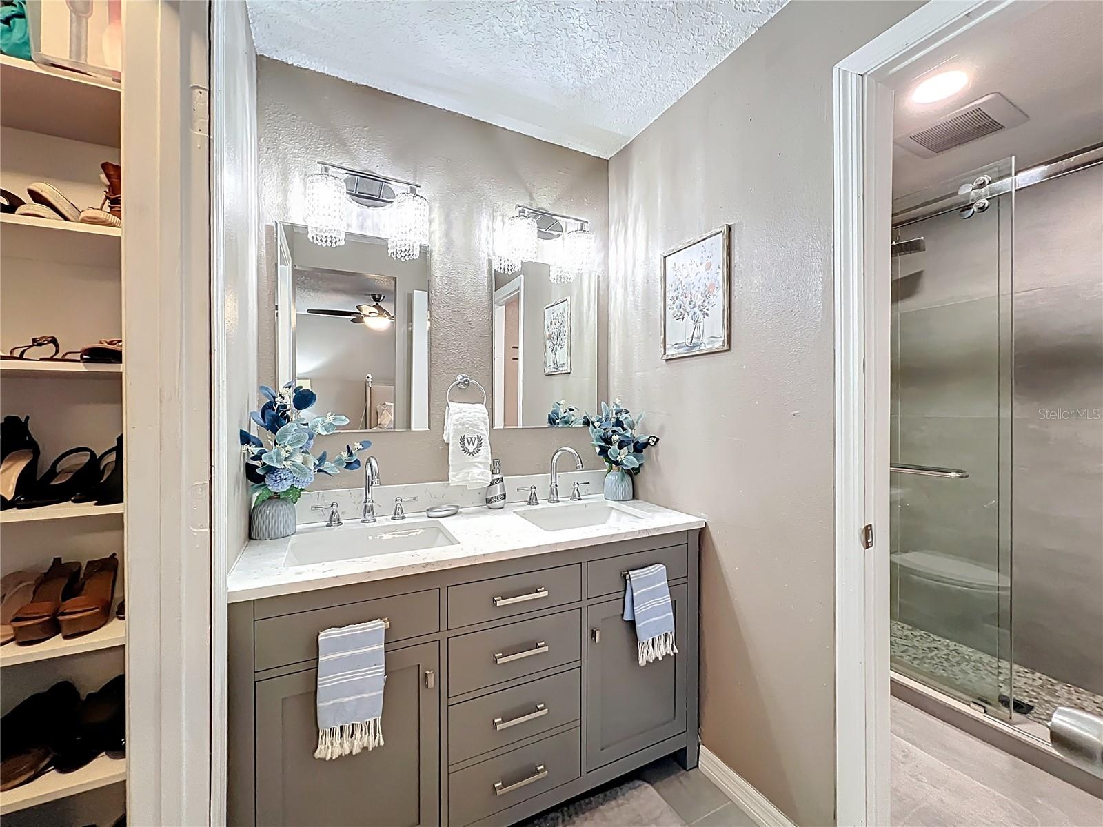 Image 24 of 44 For 2716 Curry Woods Drive