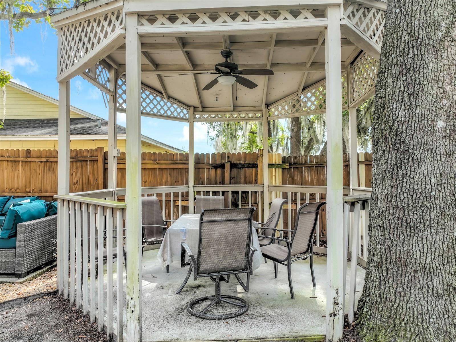 Image 39 of 44 For 2716 Curry Woods Drive