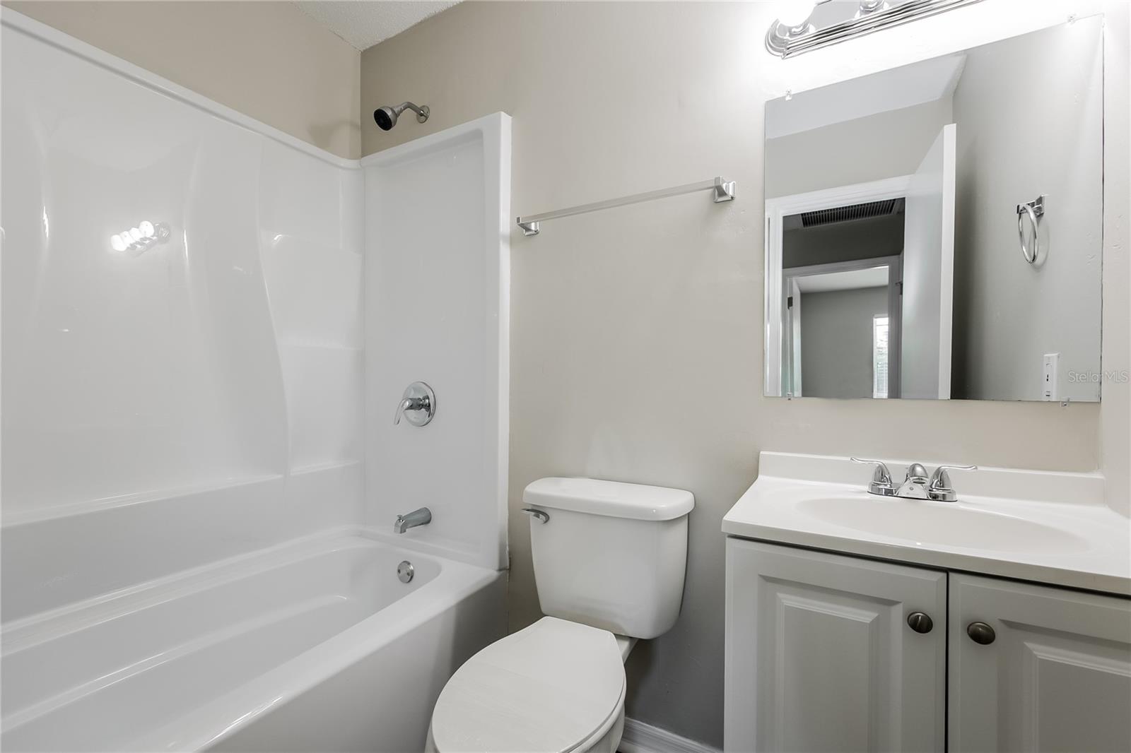 Image 10 of 16 For 107 Lake Elizabeth Drive