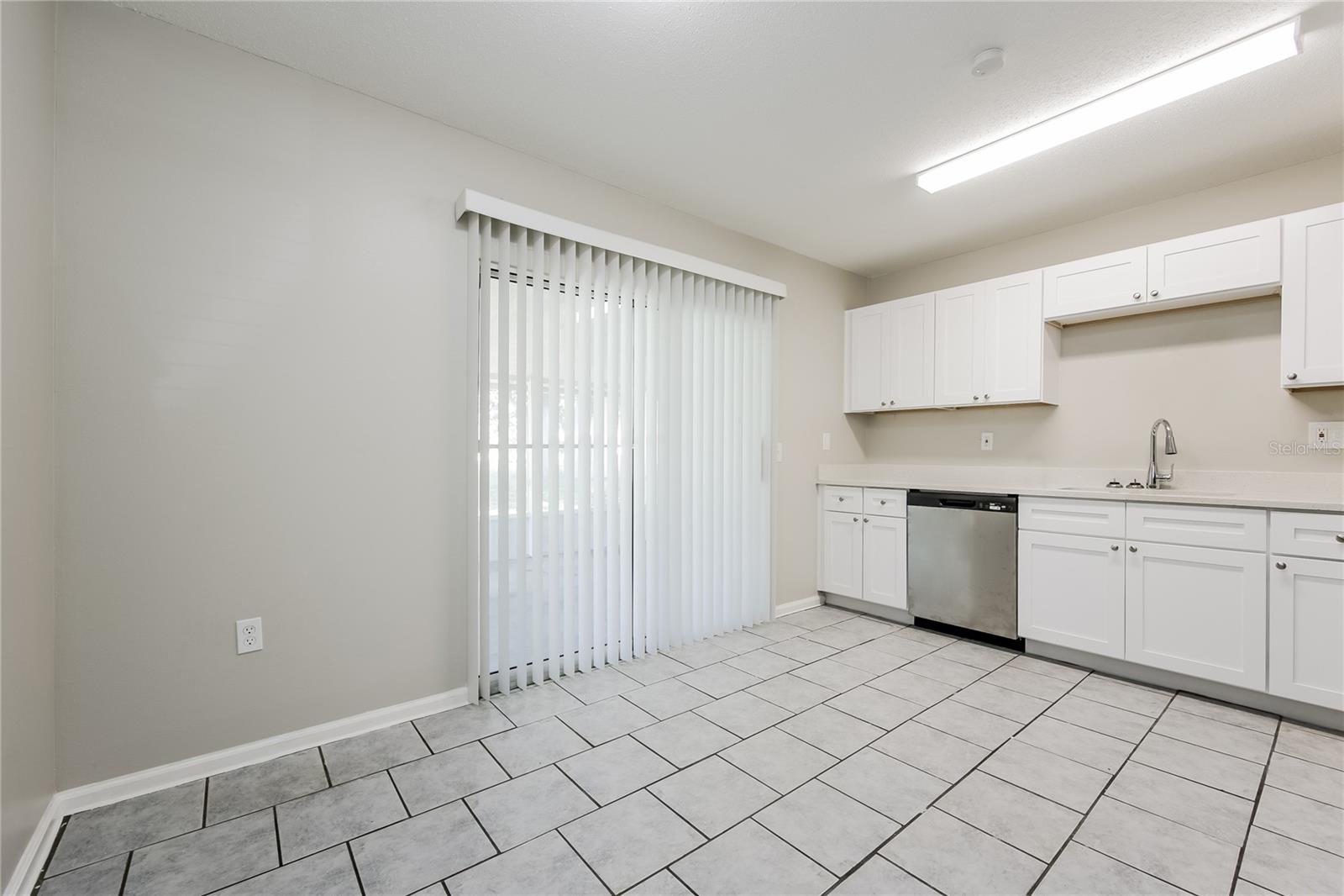 Image 5 of 16 For 107 Lake Elizabeth Drive