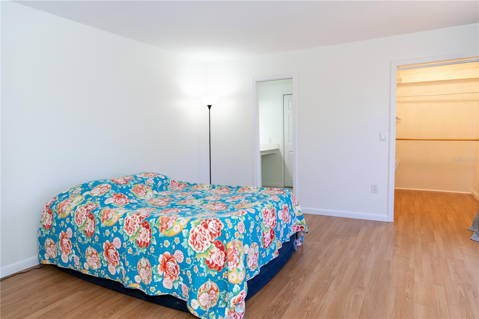 Image 13 of 19 For 1794 Park Avenue