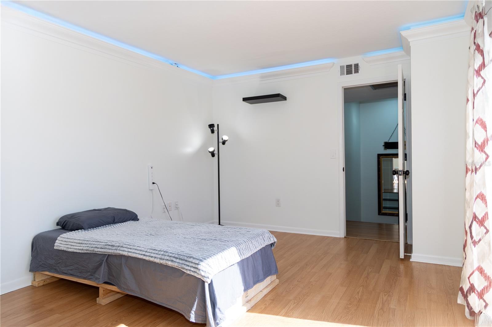 Image 16 of 19 For 1794 Park Avenue