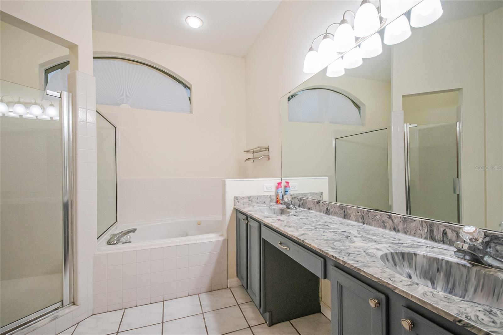 Image 29 of 74 For 229 Strathmore Circle