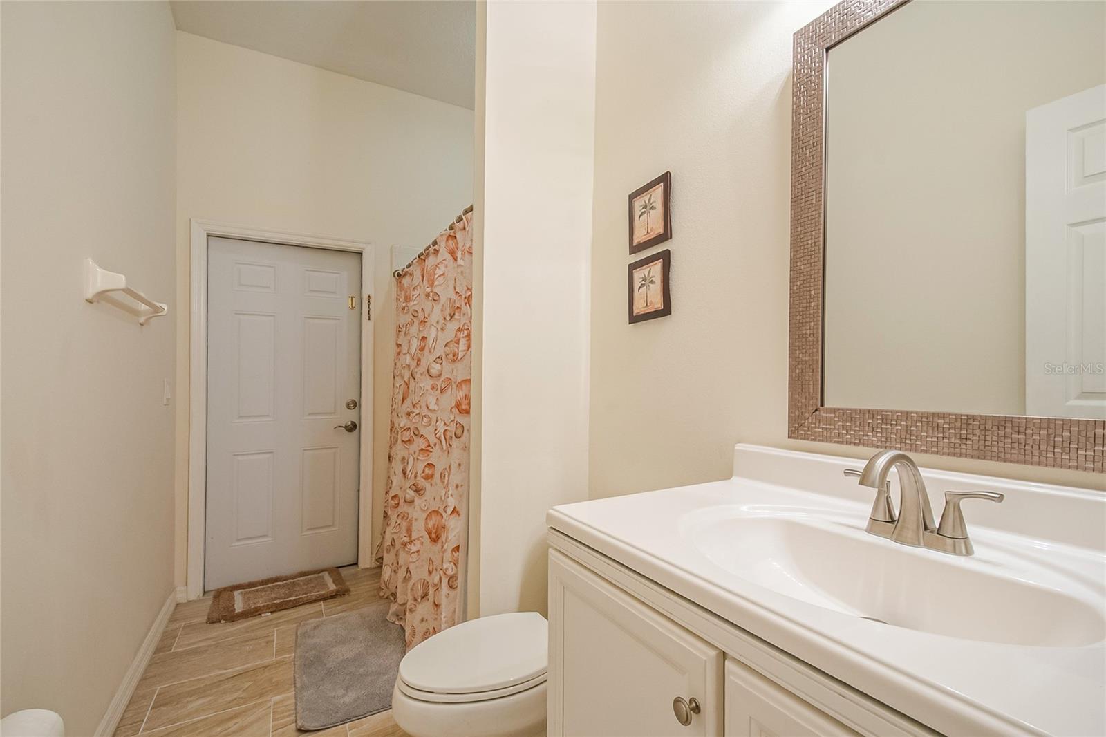 Image 33 of 74 For 229 Strathmore Circle