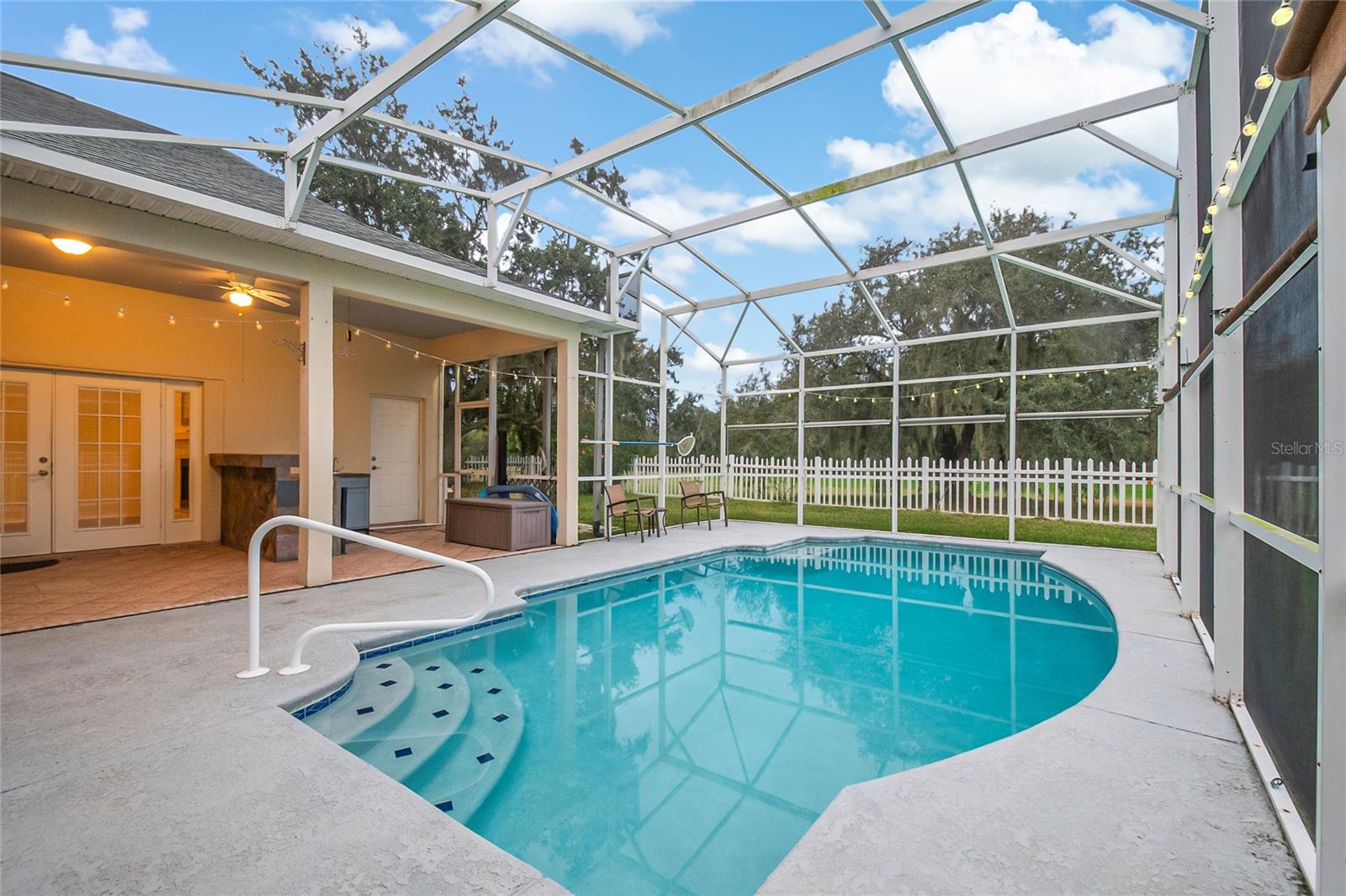 Image 47 of 74 For 229 Strathmore Circle