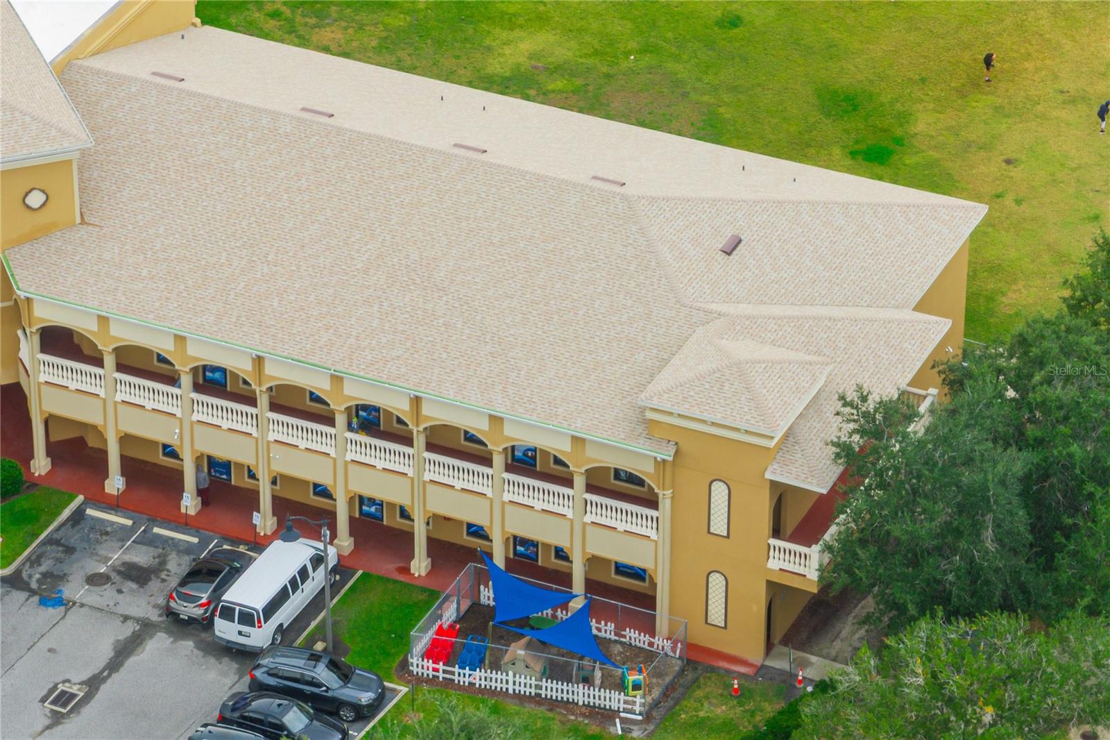 Image 65 of 74 For 229 Strathmore Circle