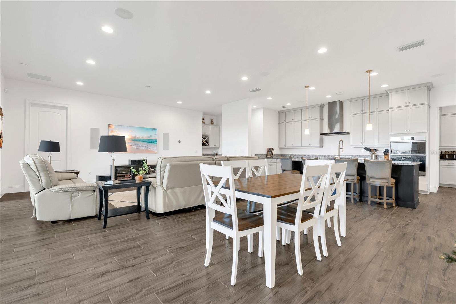 Image 16 of 74 For 13826 Abberwick Drive