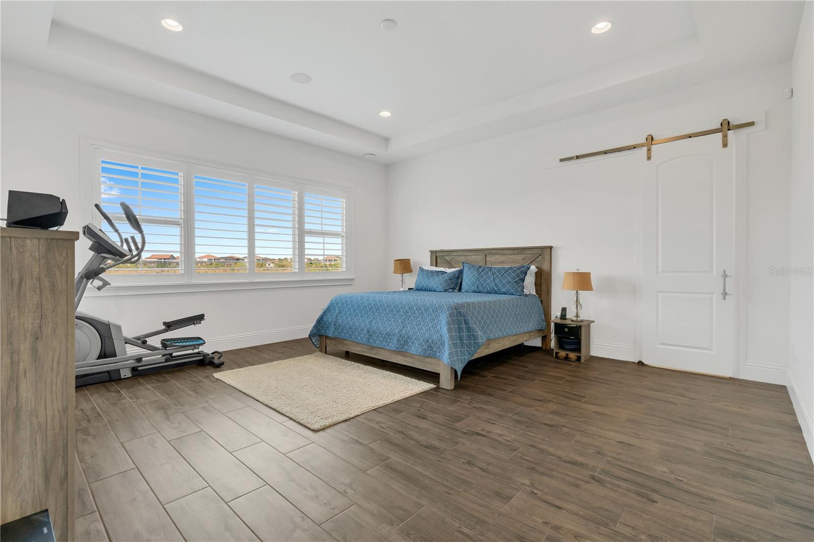 Image 23 of 74 For 13826 Abberwick Drive