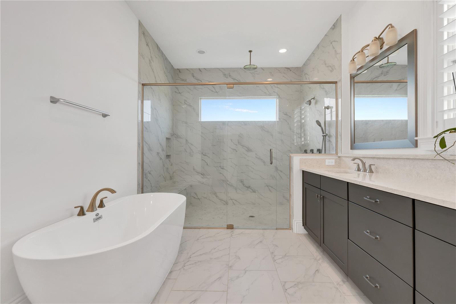 Image 25 of 74 For 13826 Abberwick Drive