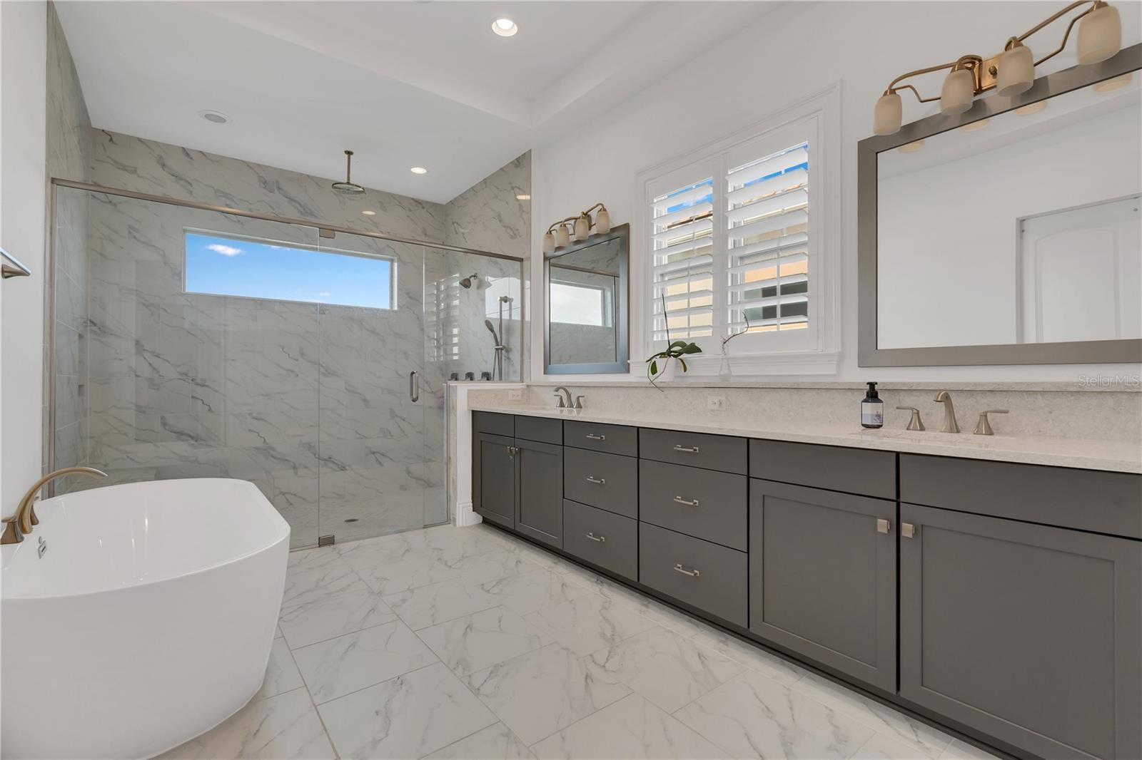 Image 26 of 74 For 13826 Abberwick Drive