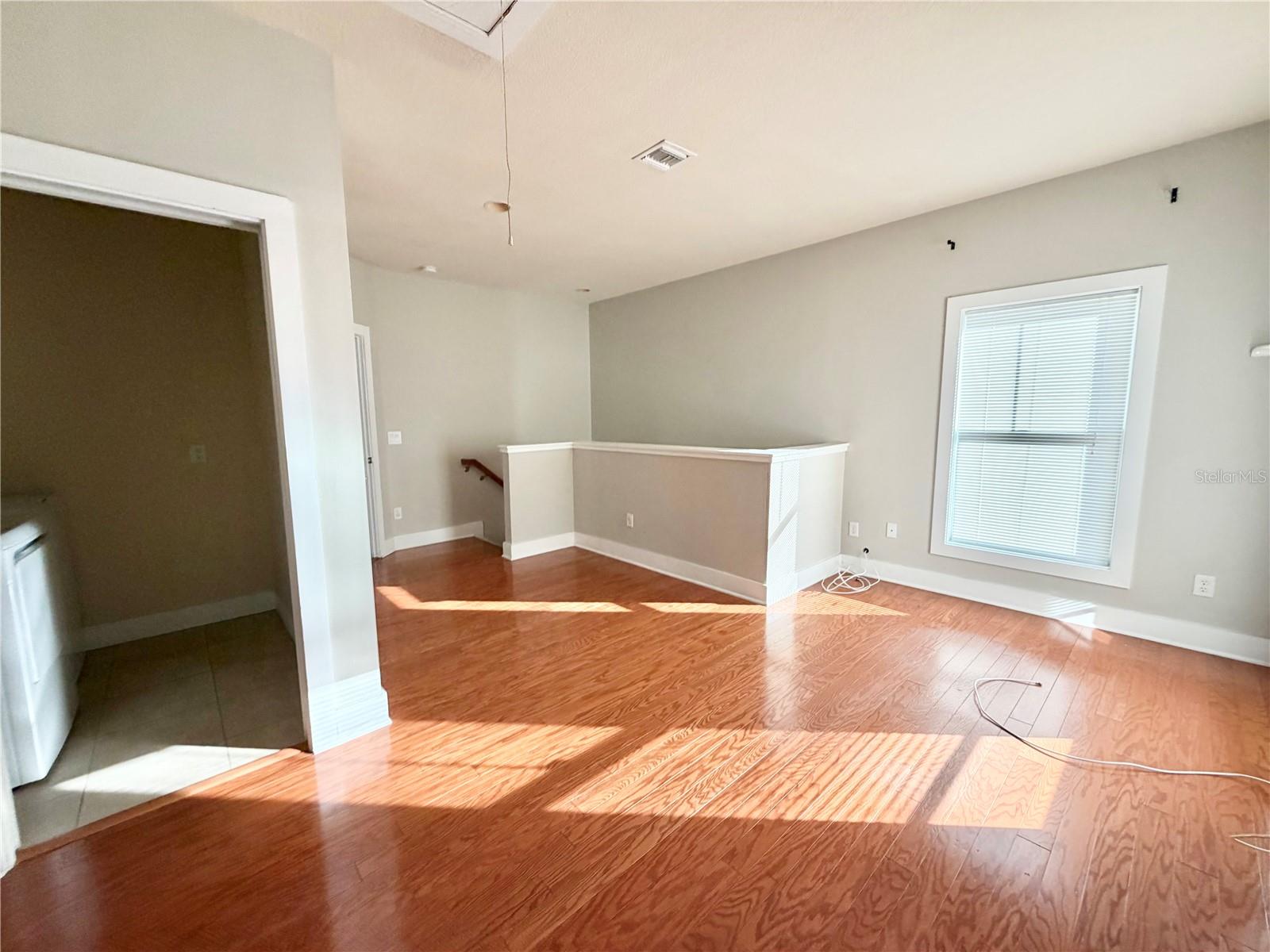 Image 13 of 40 For 2223 Amherst Avenue 2