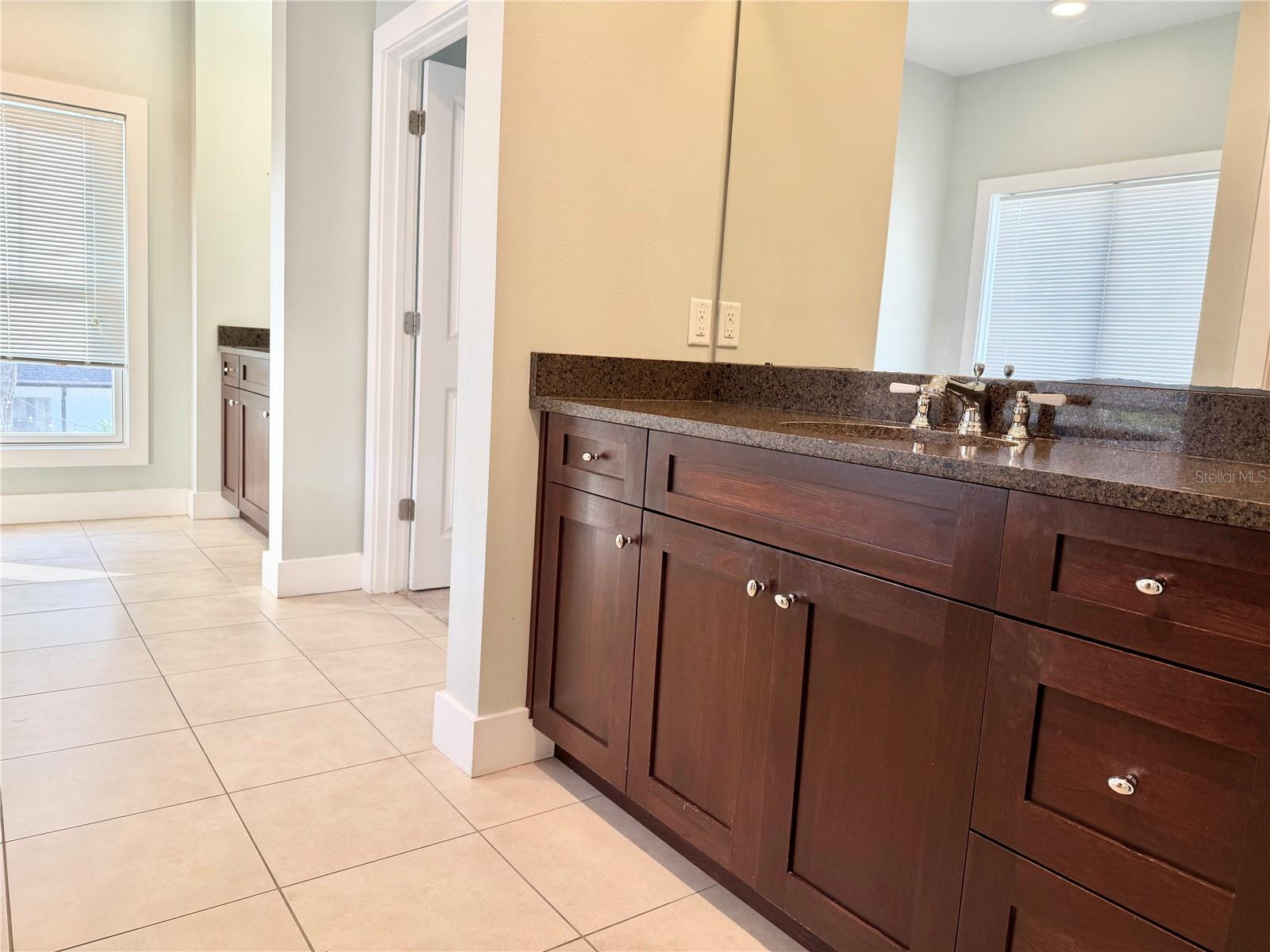 Image 16 of 40 For 2223 Amherst Avenue 2