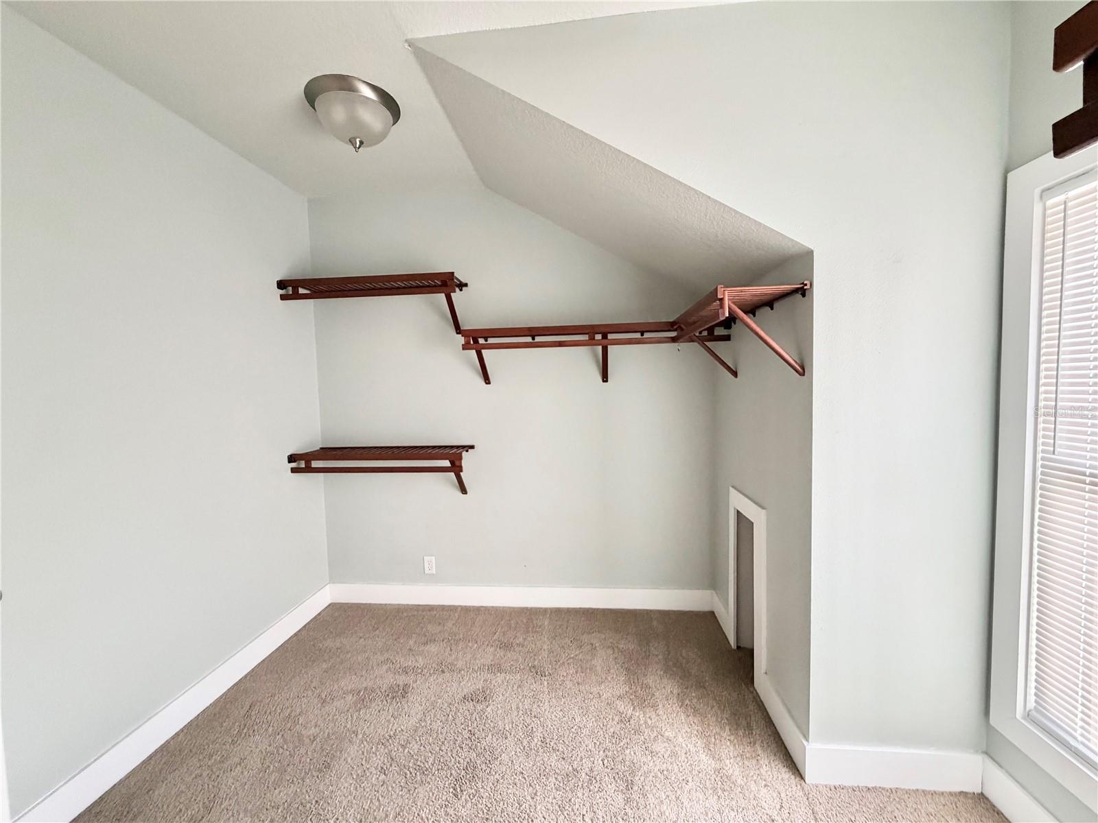 Image 21 of 40 For 2223 Amherst Avenue 2