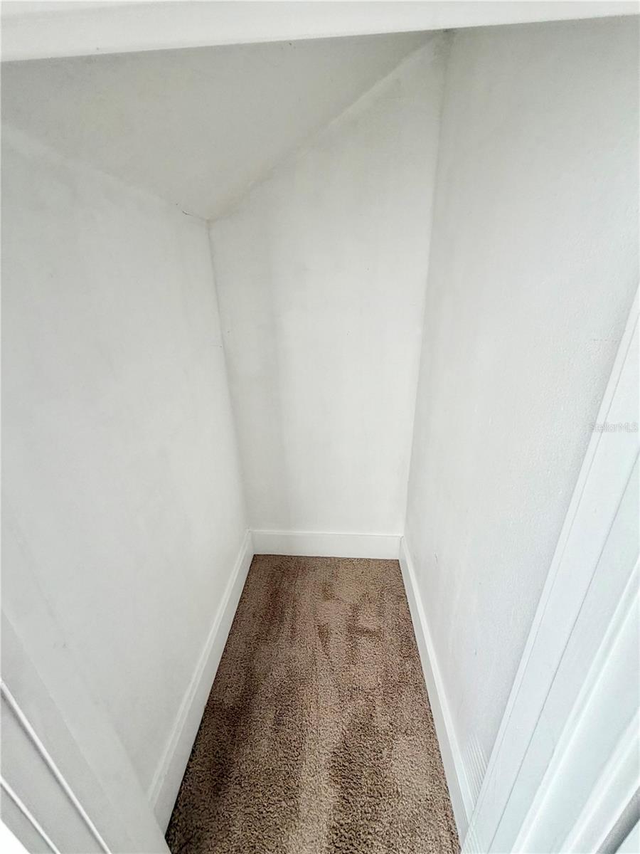 Image 33 of 40 For 2223 Amherst Avenue 2