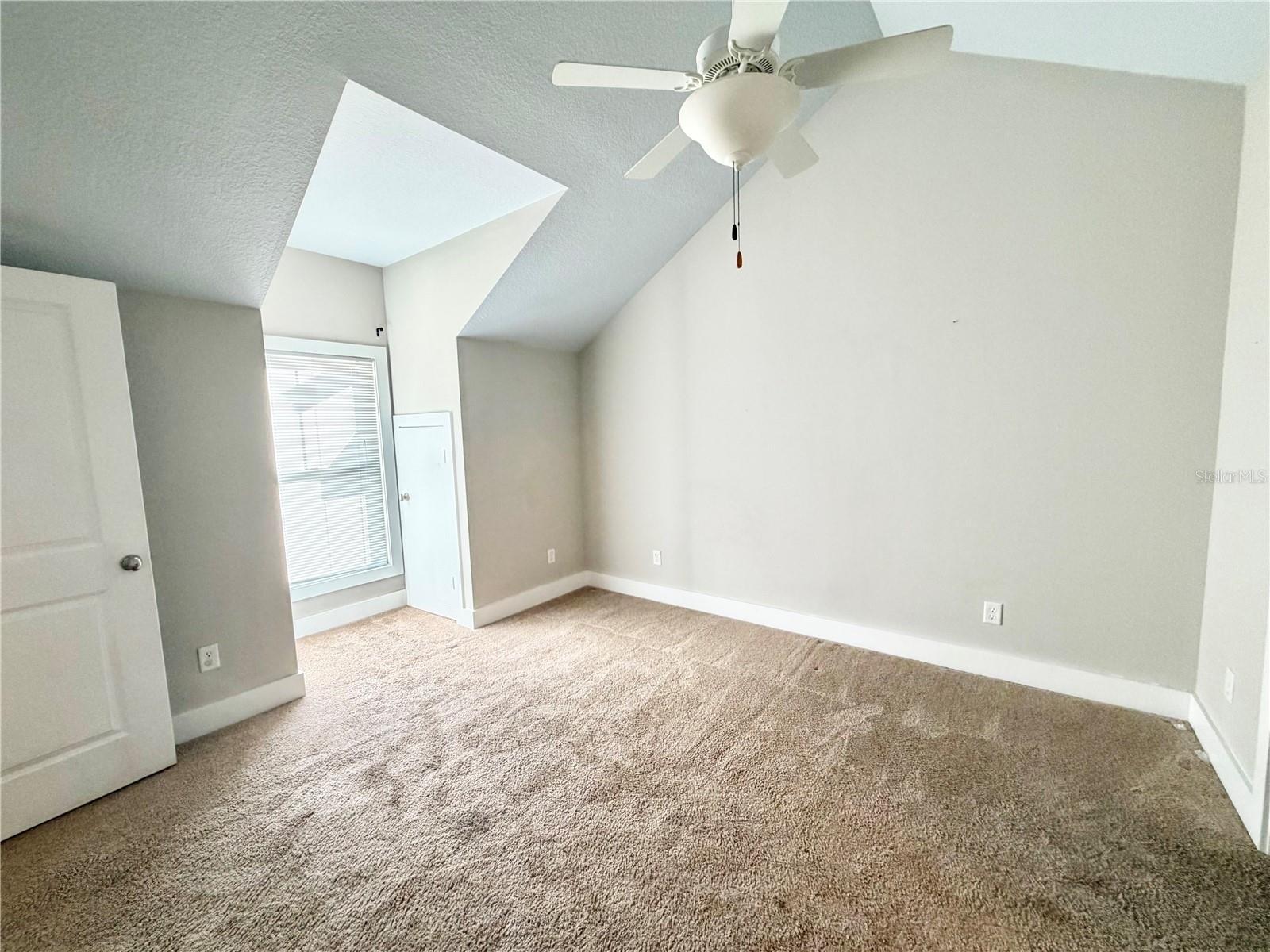 Image 35 of 40 For 2223 Amherst Avenue 2