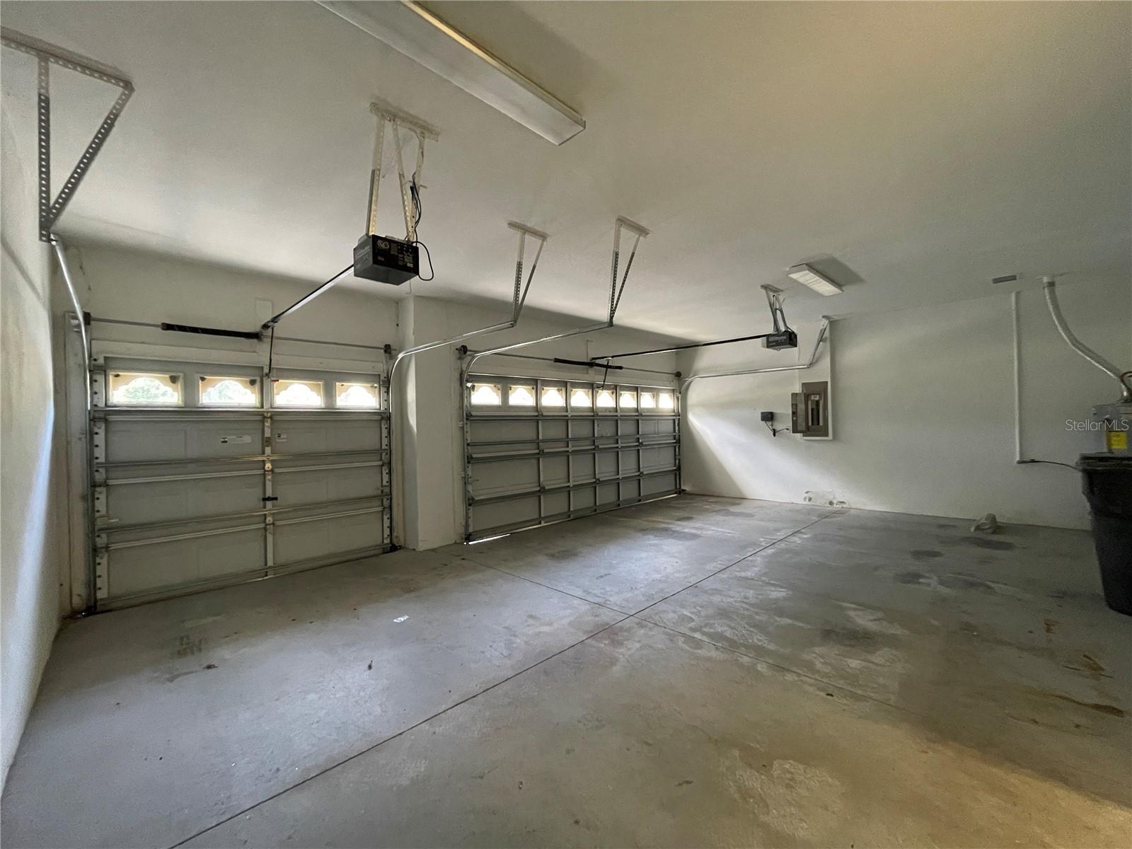 Image 15 of 16 For 16161 Colchester