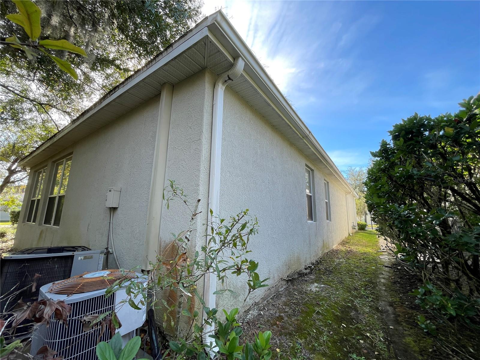 Image 4 of 16 For 16161 Colchester