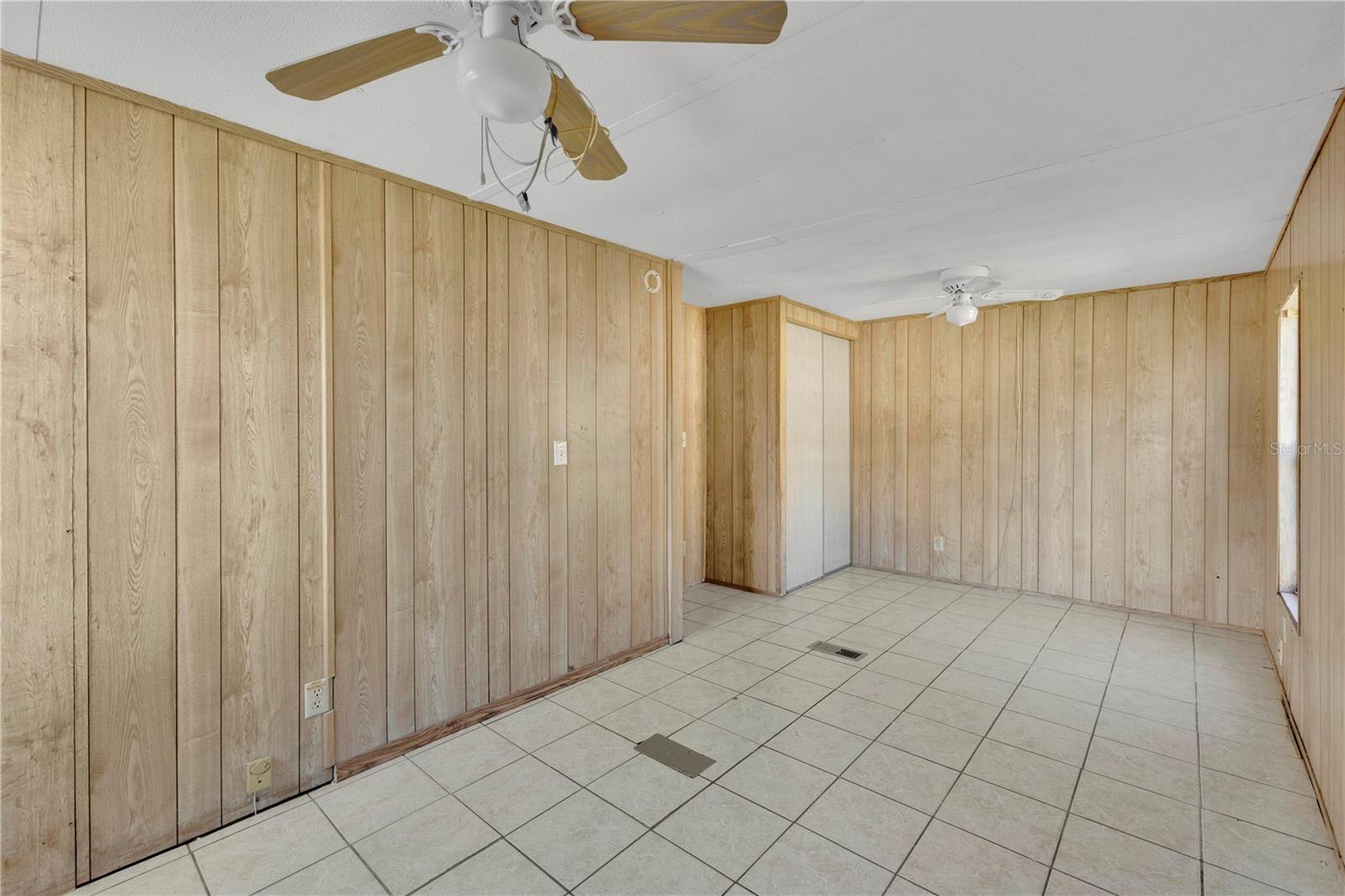 Image 9 of 31 For 829 Mckay Street