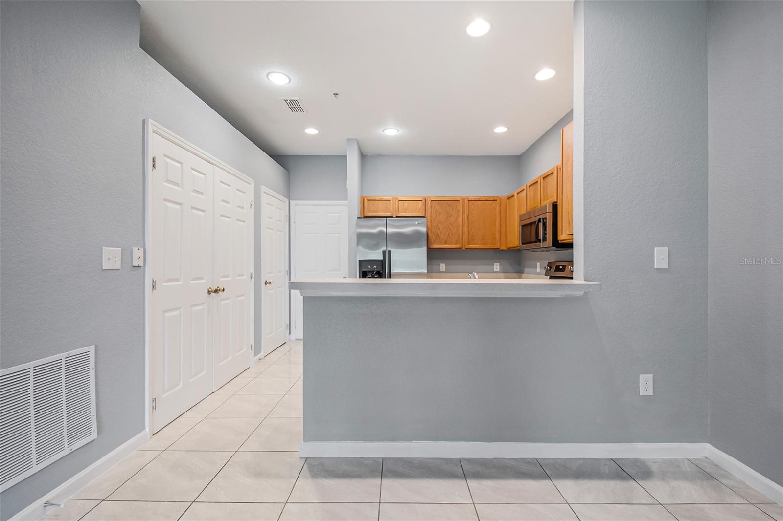 Image 12 of 51 For 3122 Ashland Lane N