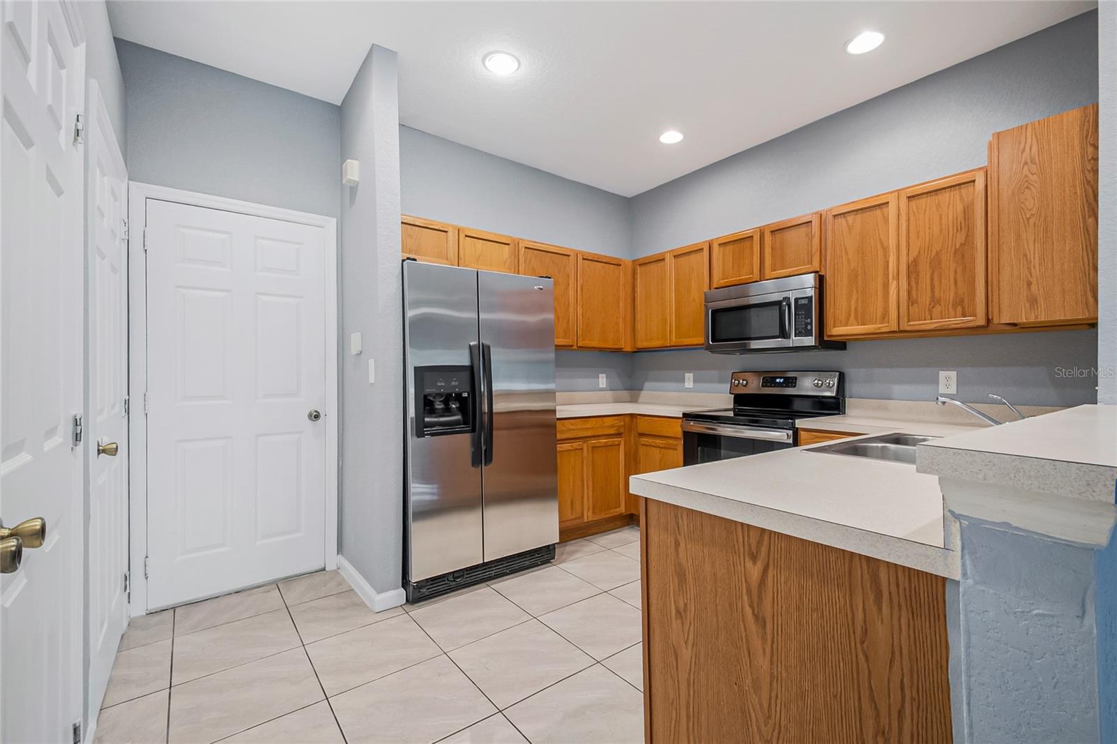 Image 13 of 51 For 3122 Ashland Lane N