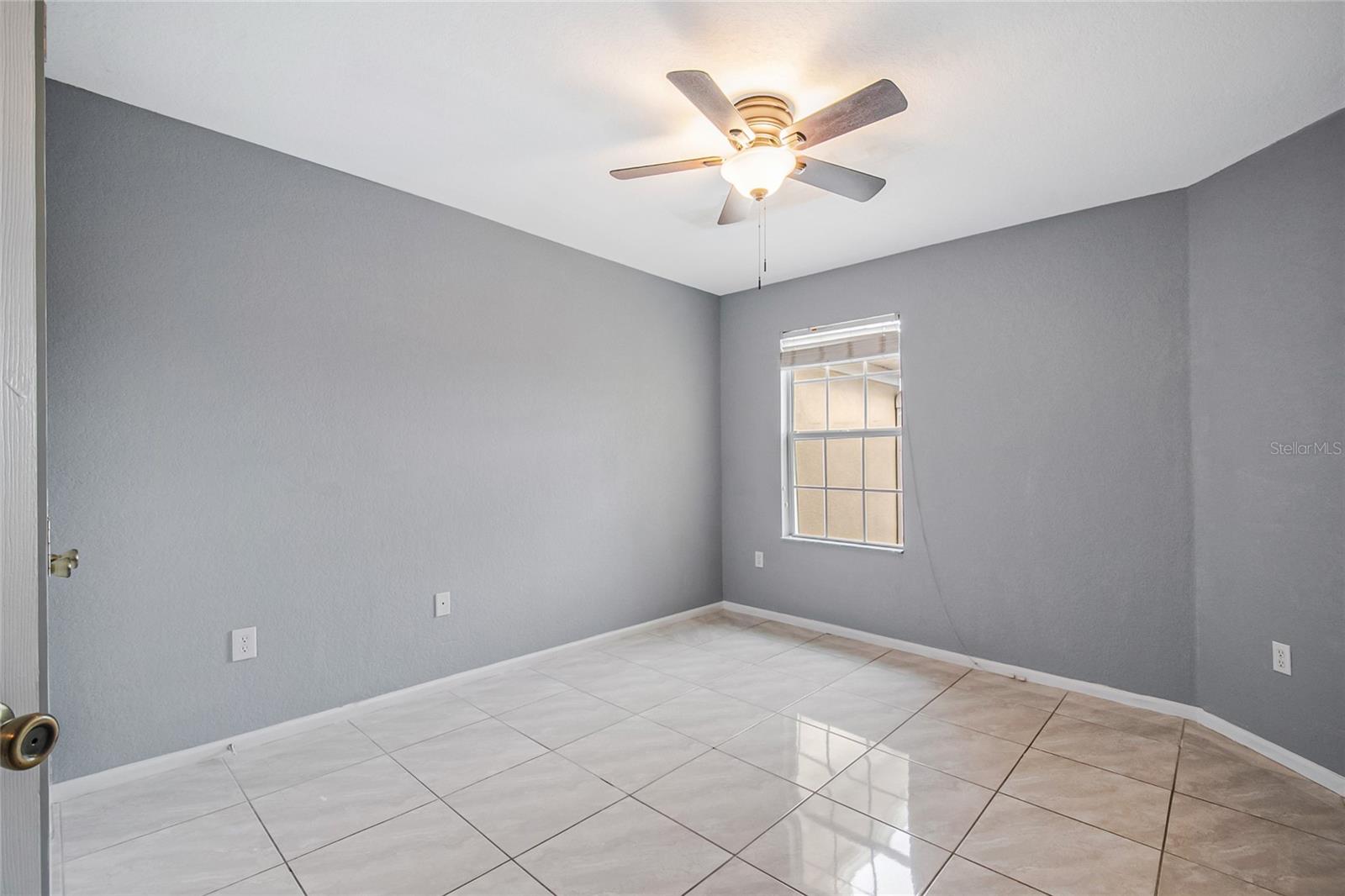 Image 32 of 51 For 3122 Ashland Lane N