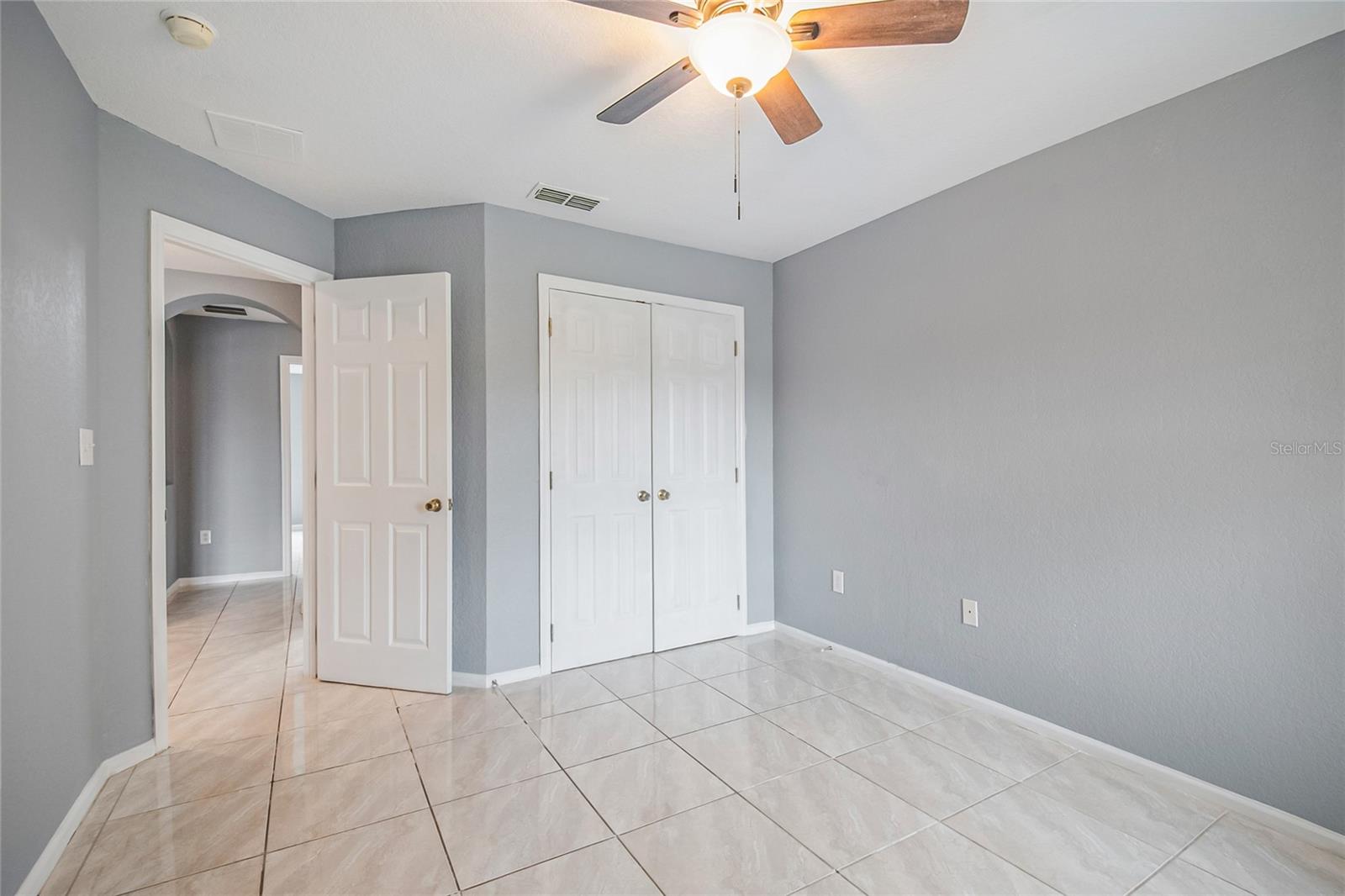 Image 33 of 51 For 3122 Ashland Lane N