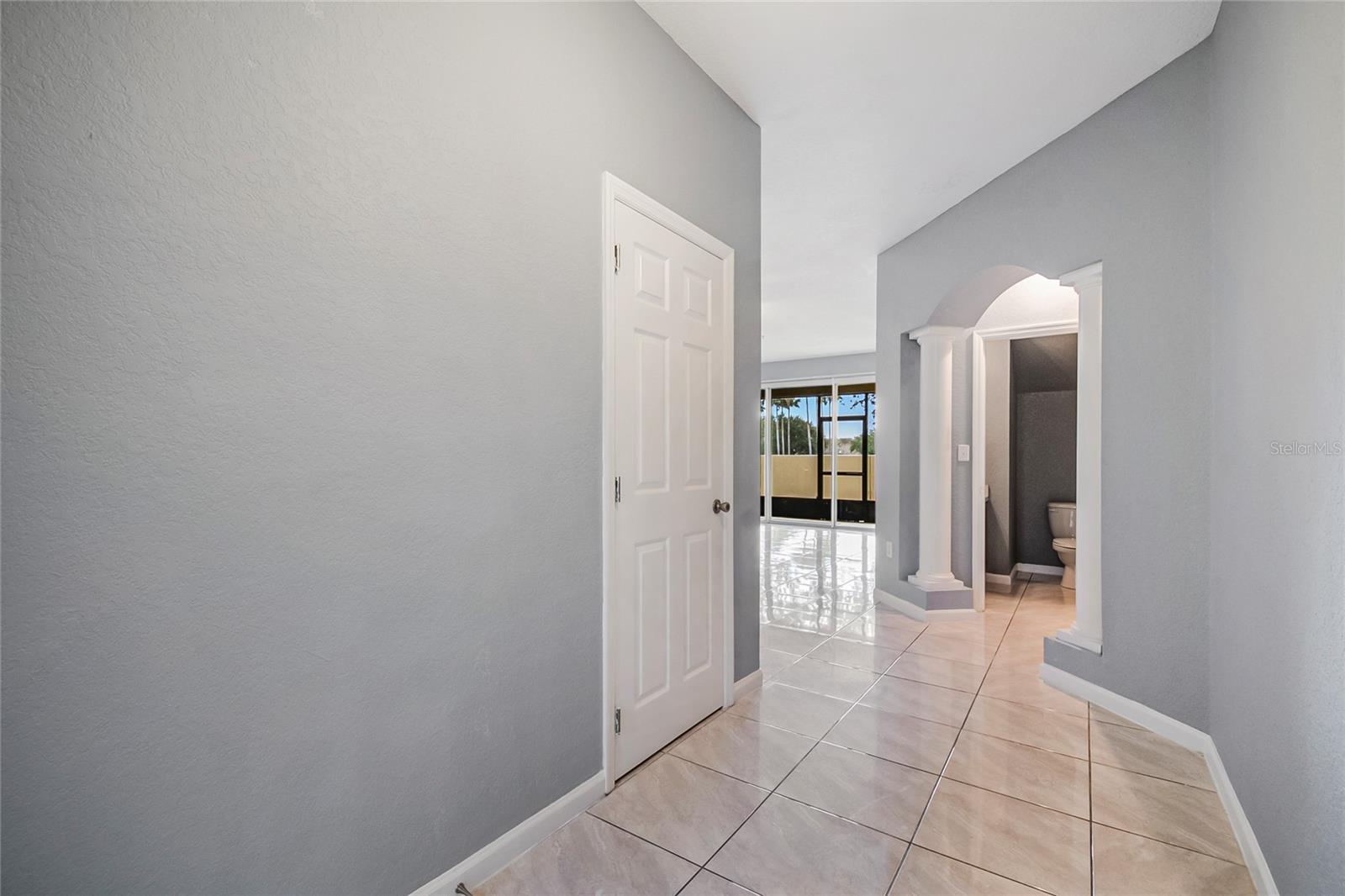 Image 6 of 51 For 3122 Ashland Lane N