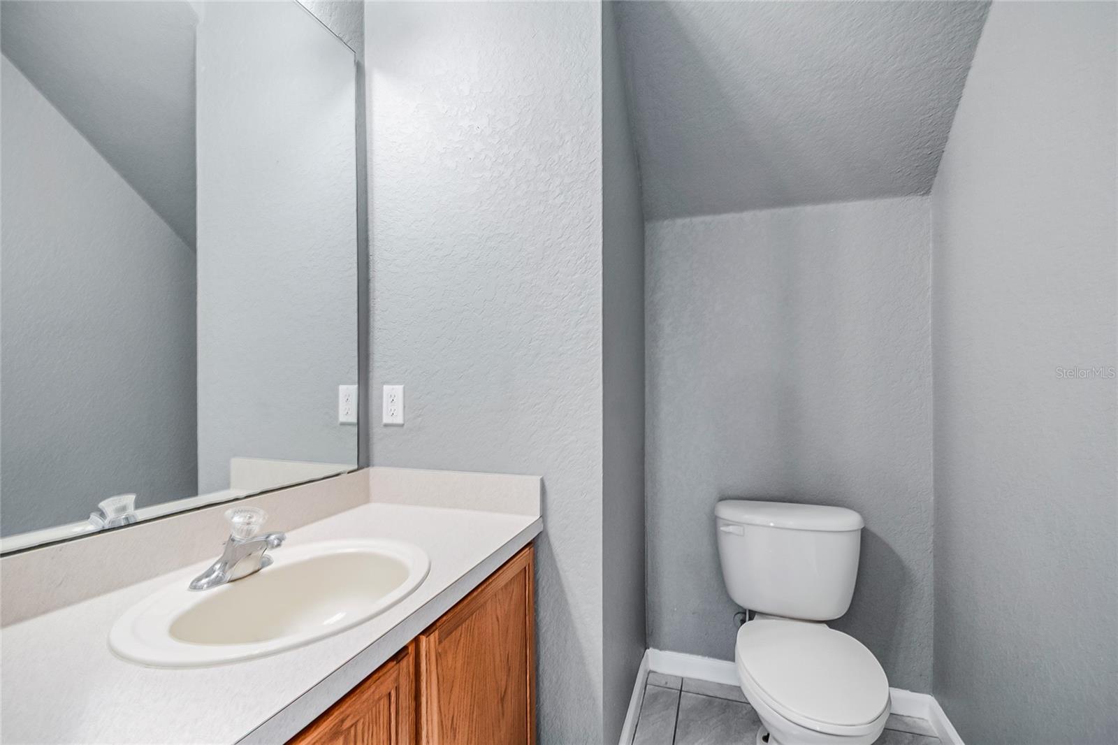 Image 8 of 51 For 3122 Ashland Lane N