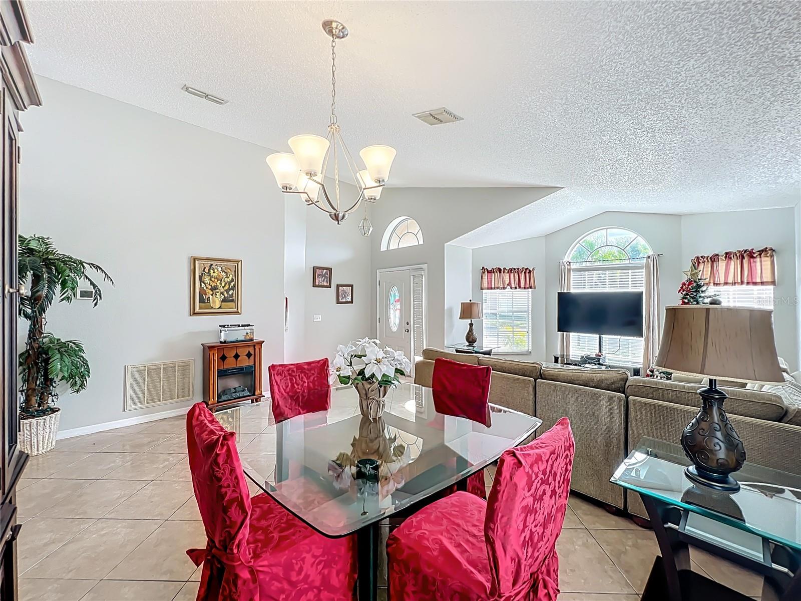 Image 11 of 49 For 14826 Lady Victoria Boulevard