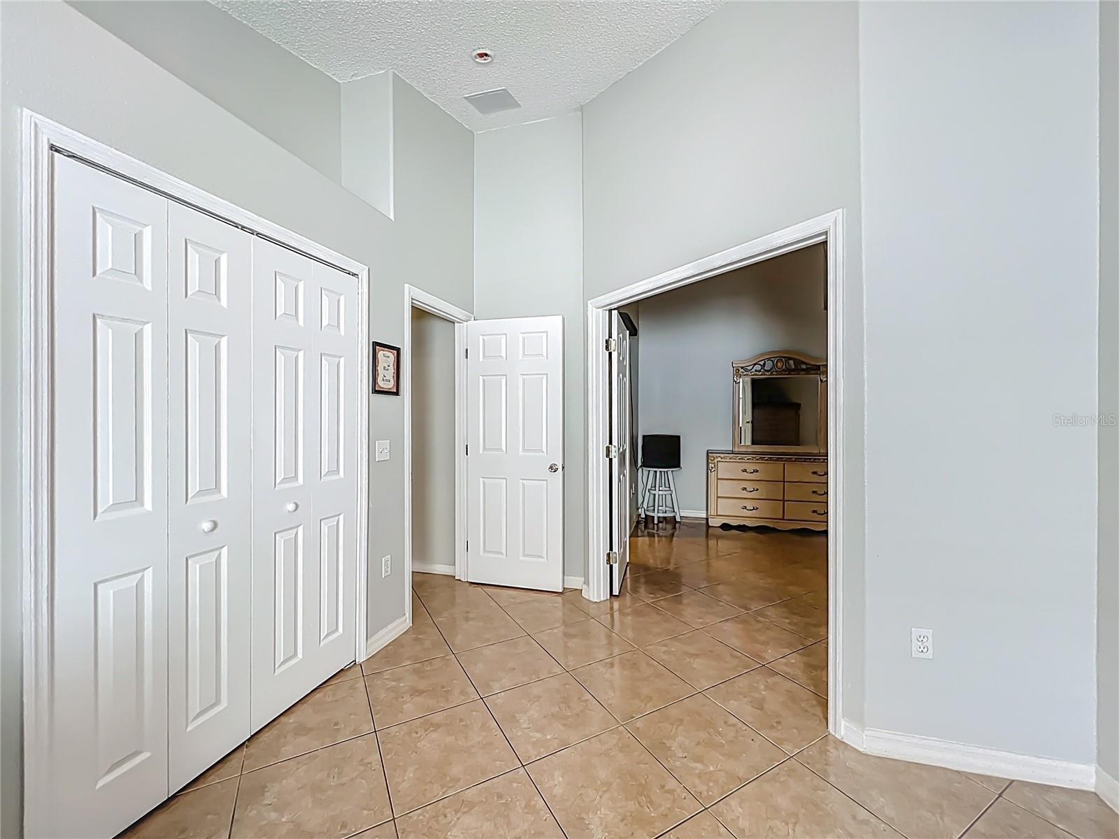 Image 30 of 49 For 14826 Lady Victoria Boulevard