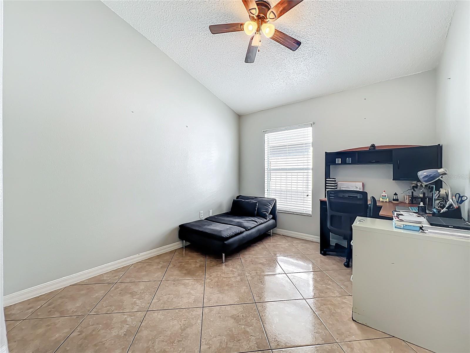 Image 31 of 49 For 14826 Lady Victoria Boulevard