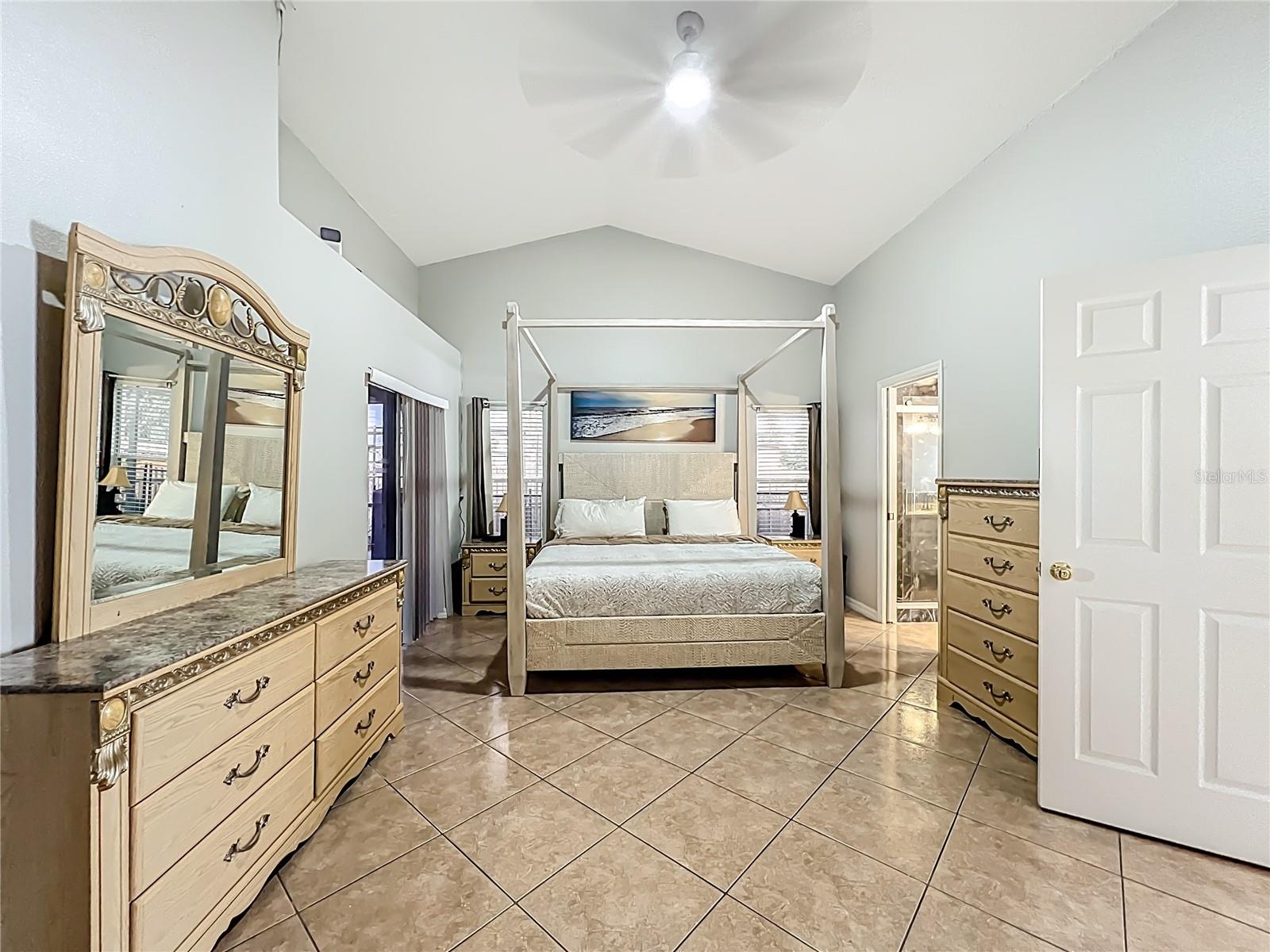 Image 35 of 49 For 14826 Lady Victoria Boulevard