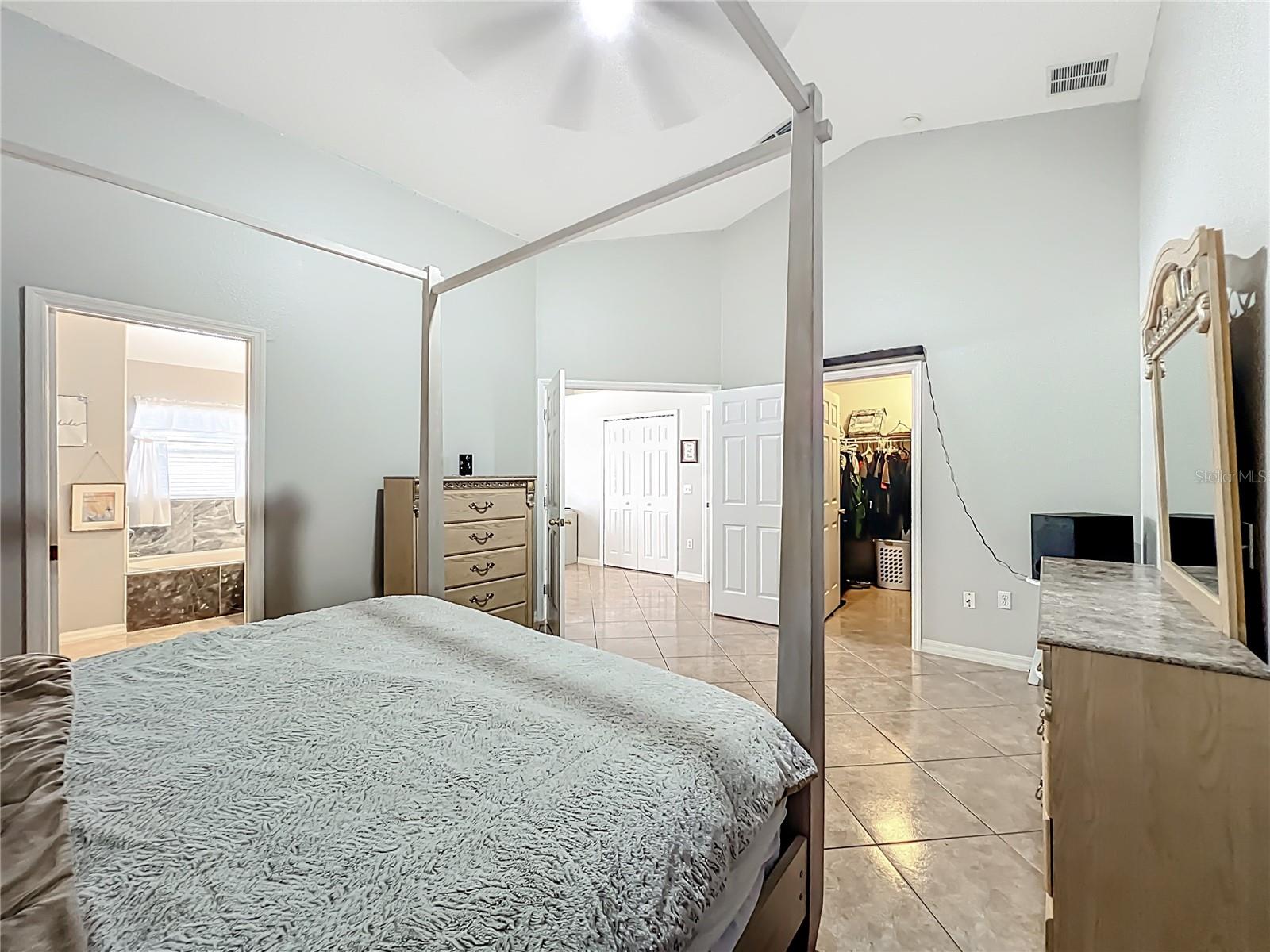 Image 37 of 49 For 14826 Lady Victoria Boulevard