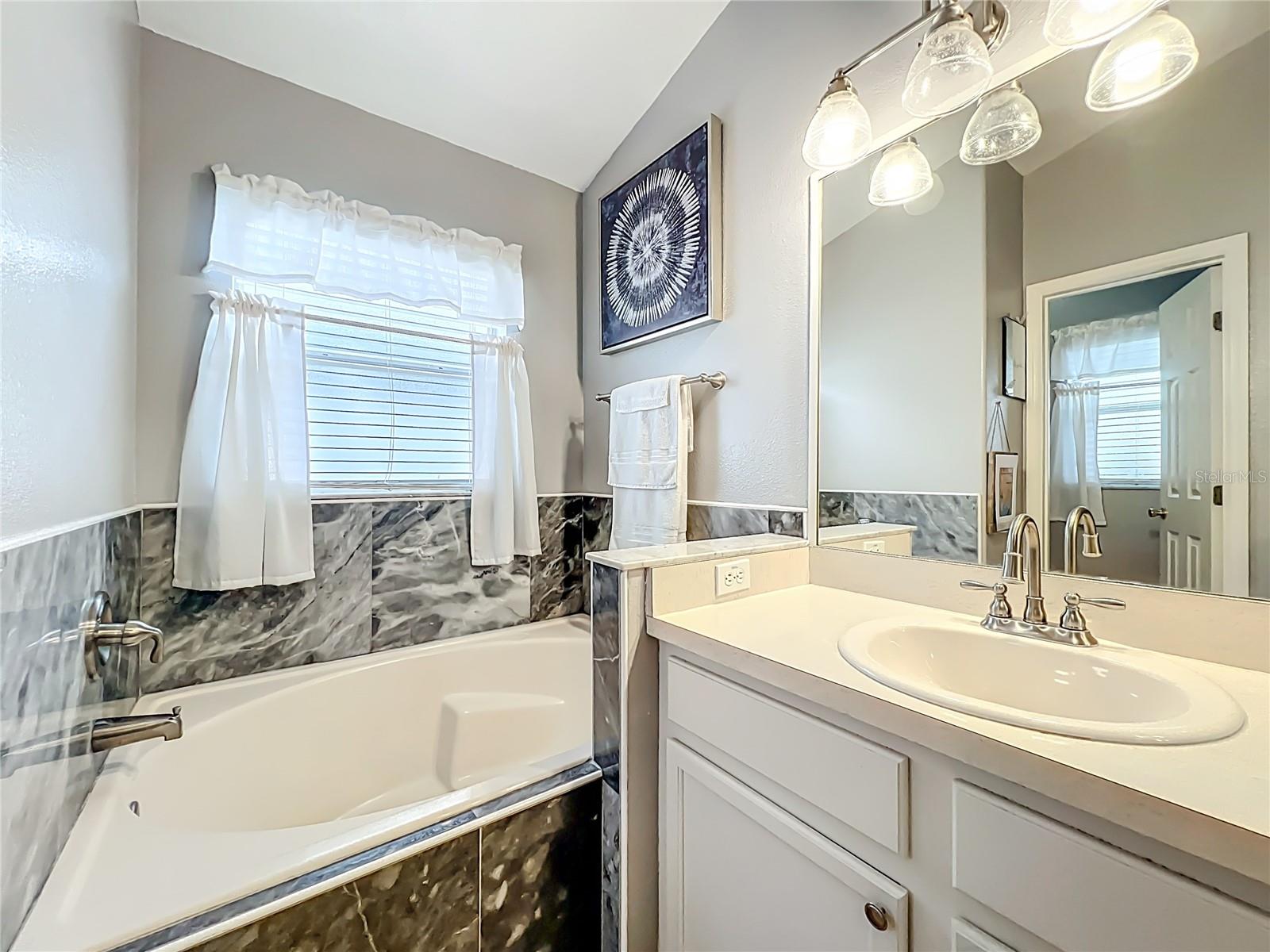 Image 41 of 49 For 14826 Lady Victoria Boulevard