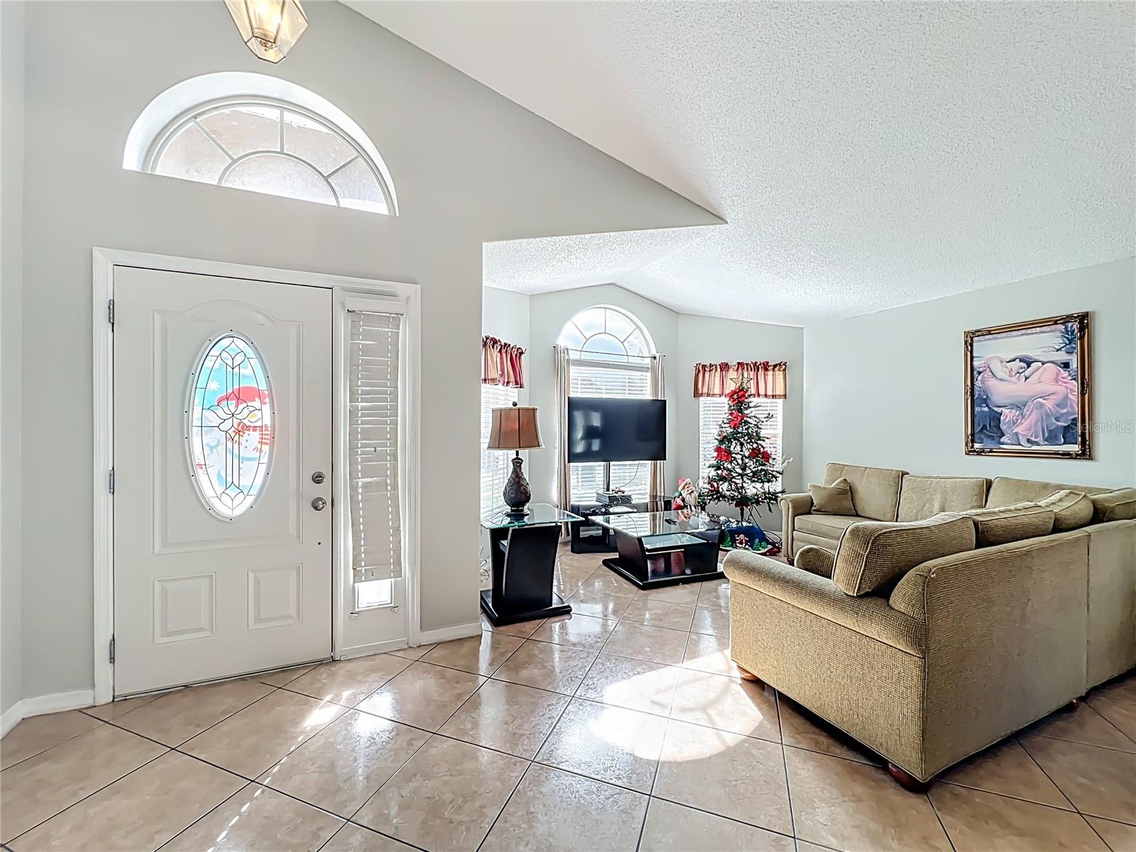 Image 8 of 49 For 14826 Lady Victoria Boulevard