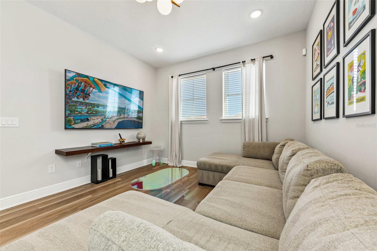 Image 14 of 50 For 389 Southfield Street