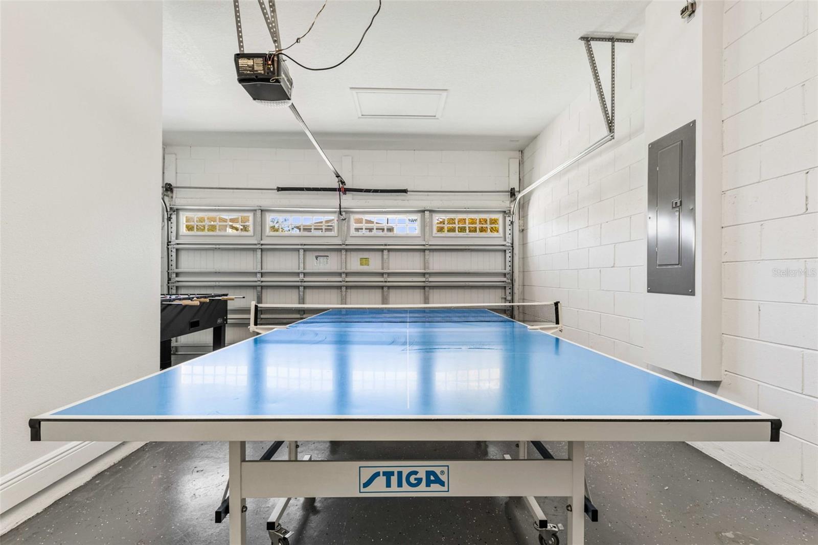 Image 17 of 50 For 389 Southfield Street