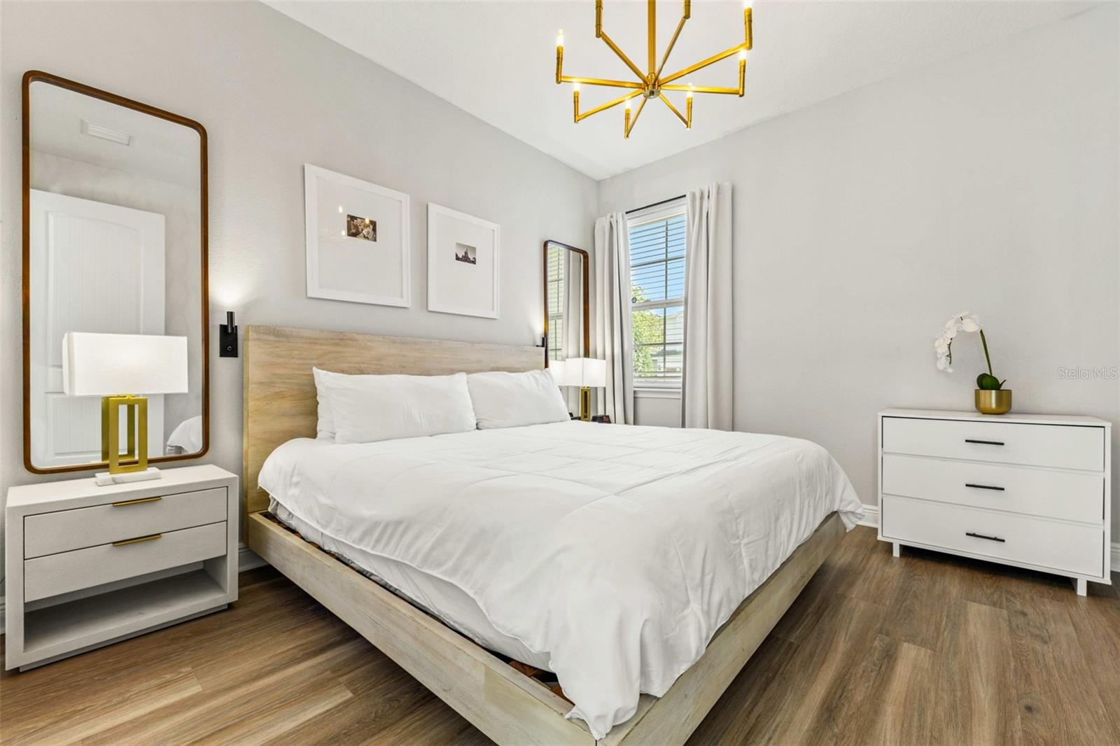 Image 19 of 50 For 389 Southfield Street